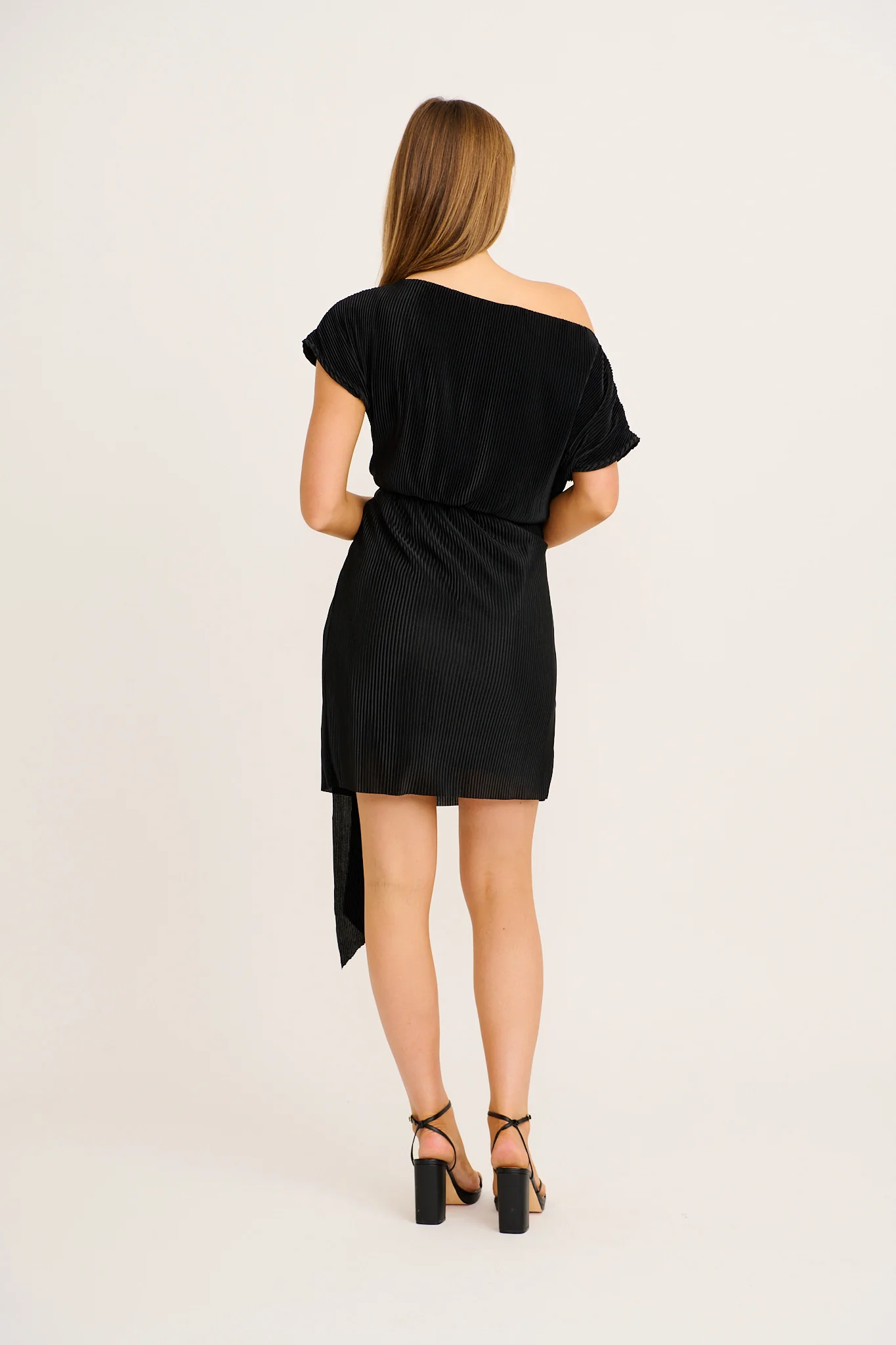 Love Based Off Shoulder Dress in Black Plisse - Image 9