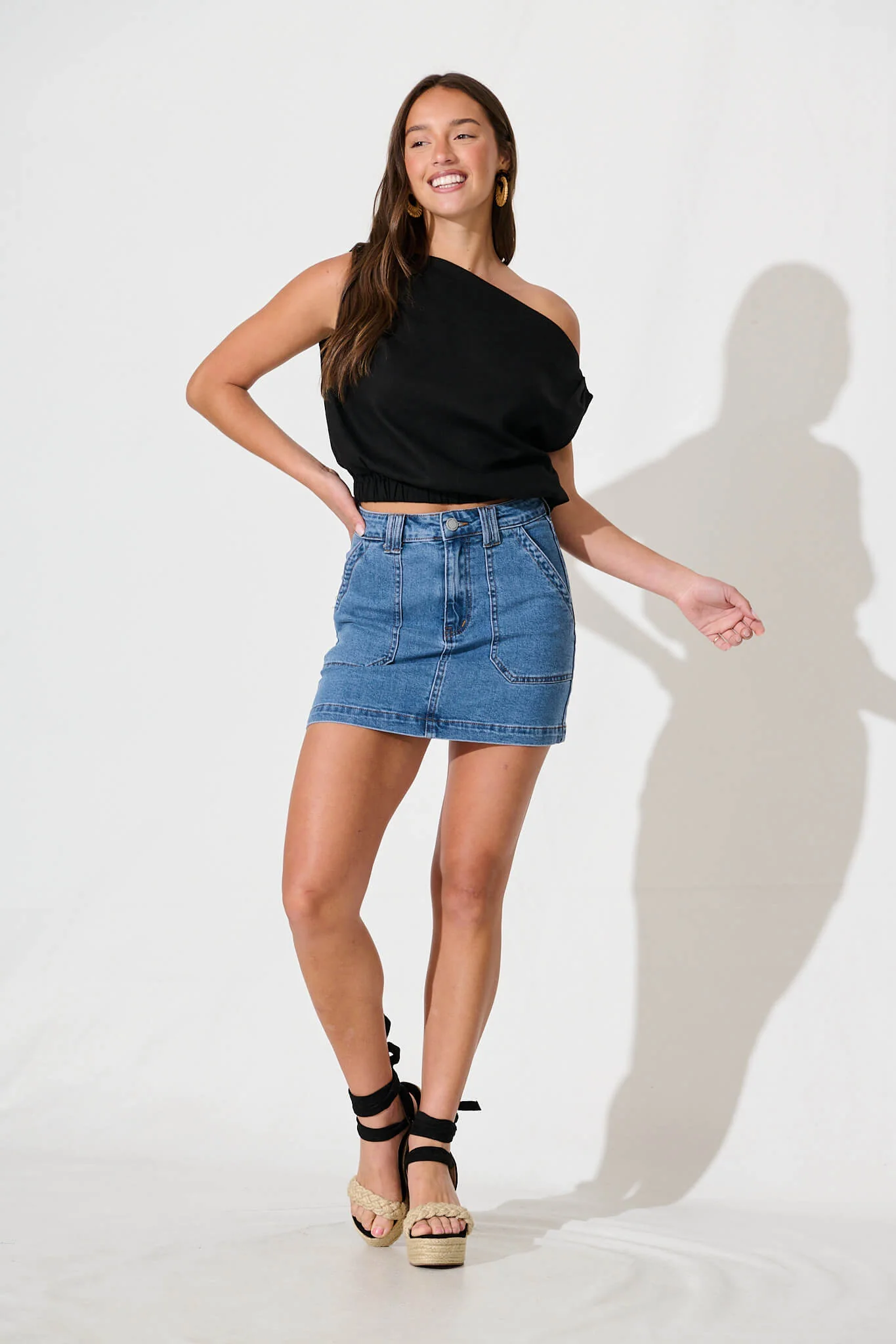Lucille Off Shoulder Top In Black Cotton Linen - Image 4