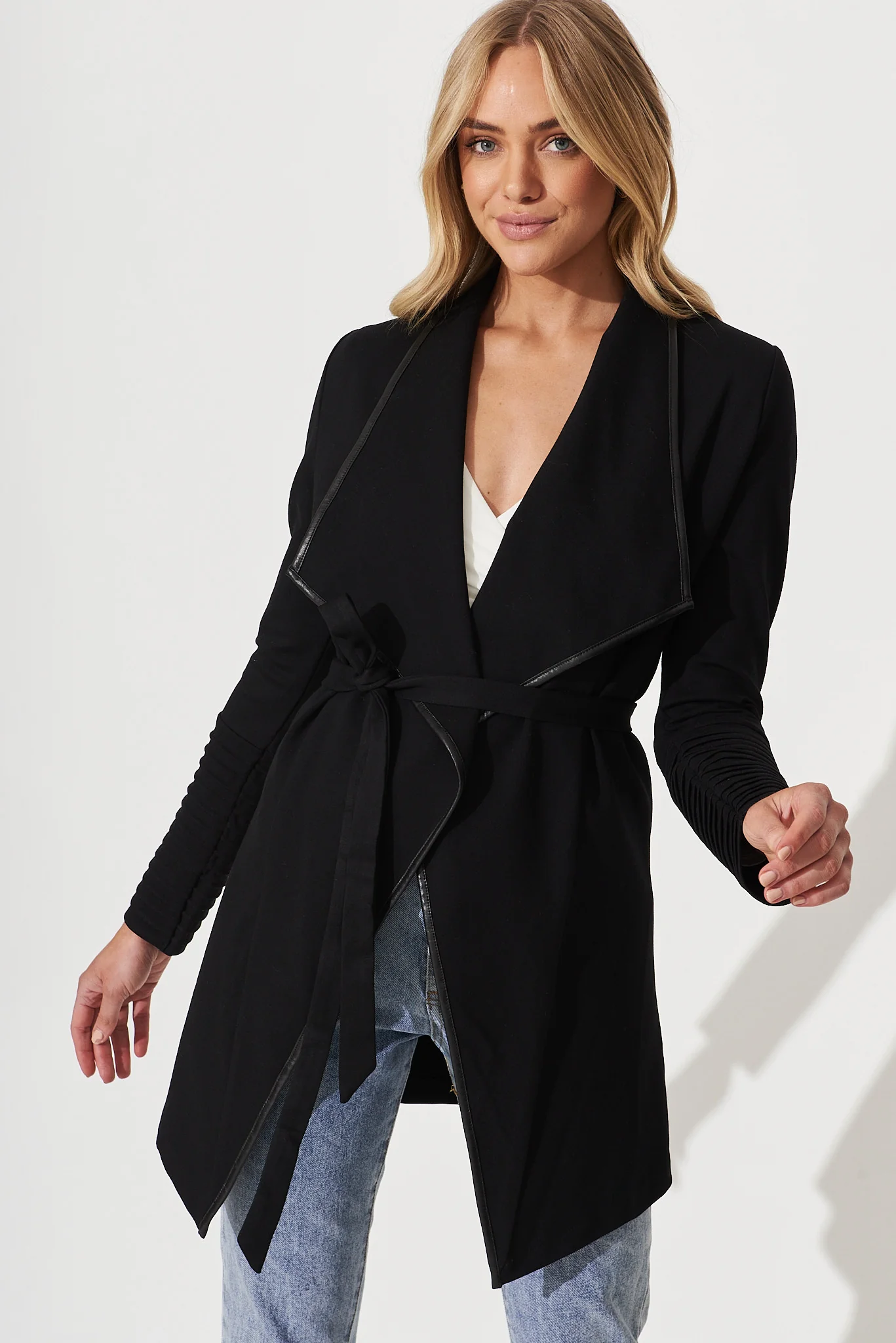Lynda Jacket In Black - Image 3