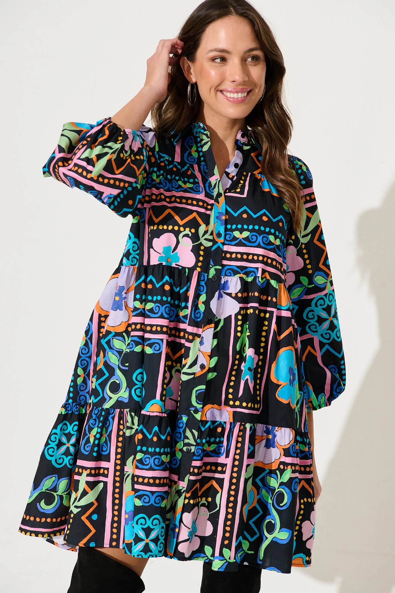Mahonia Smock Shirt Dress In Black With Multi Cotton - Image 2