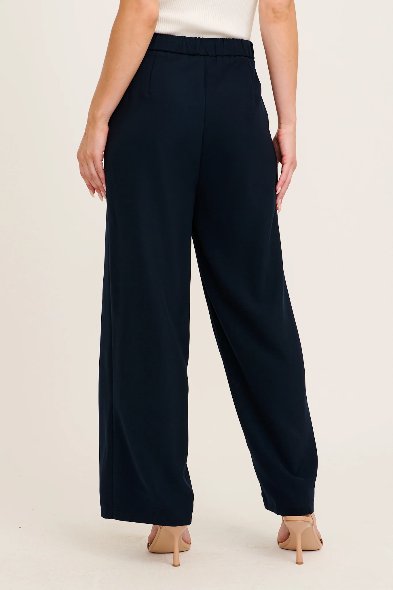 Mantra Pant In Navy - Image 3