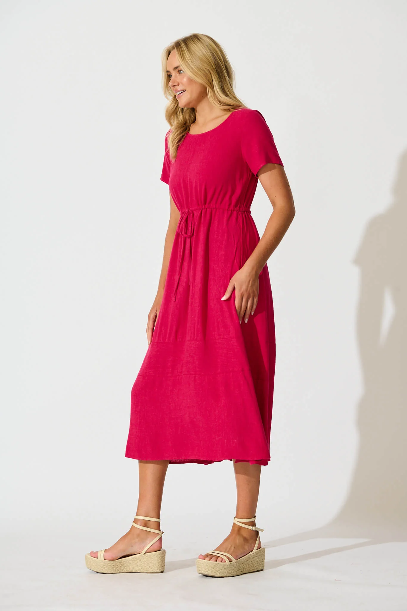 Mary Midi Dress In Fuchsia Linen Blend - Image 3