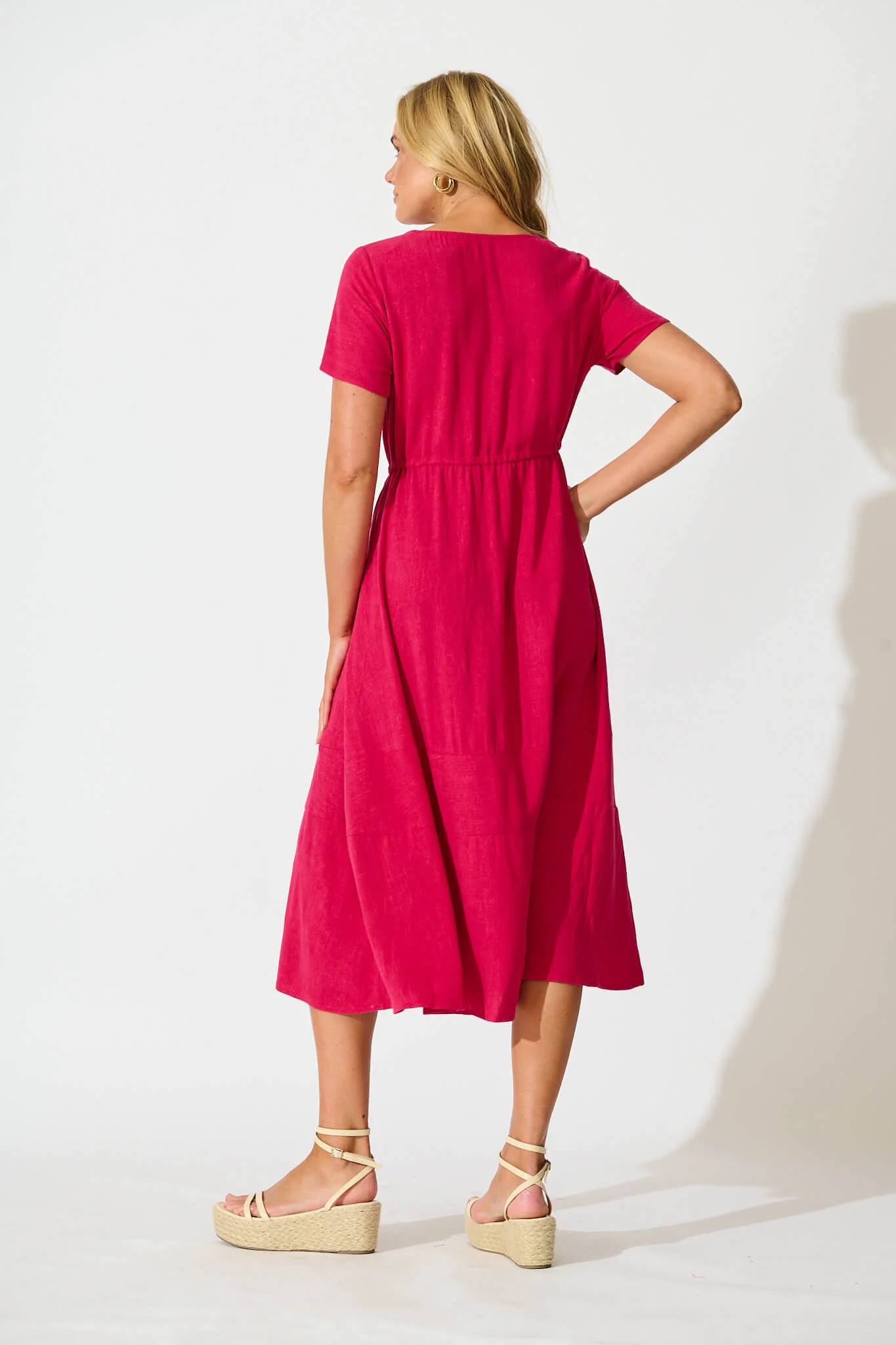Mary Midi Dress In Fuchsia Linen Blend - Image 4