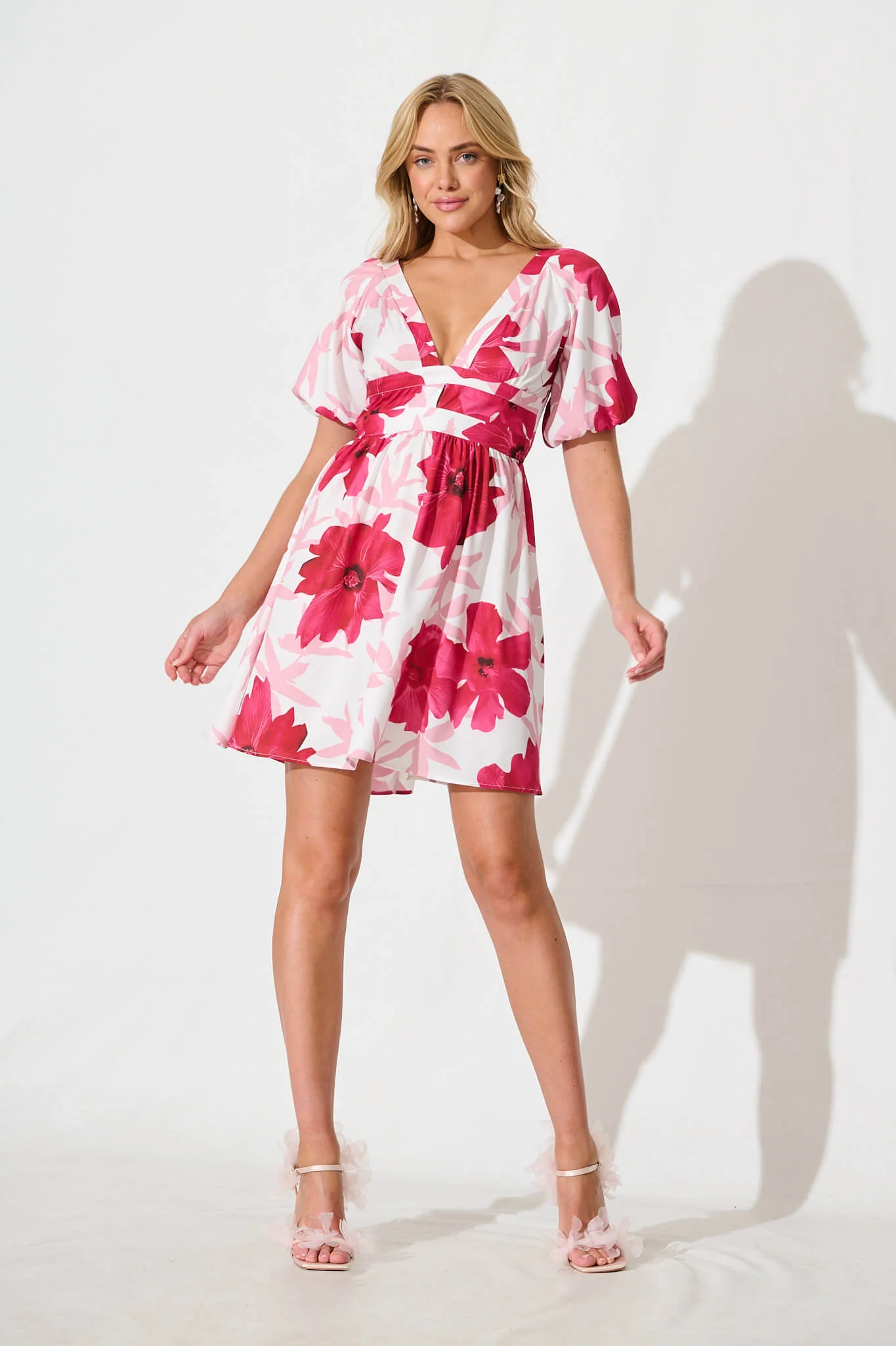 Meli Dress in White With Pink Flower Print - Image 2