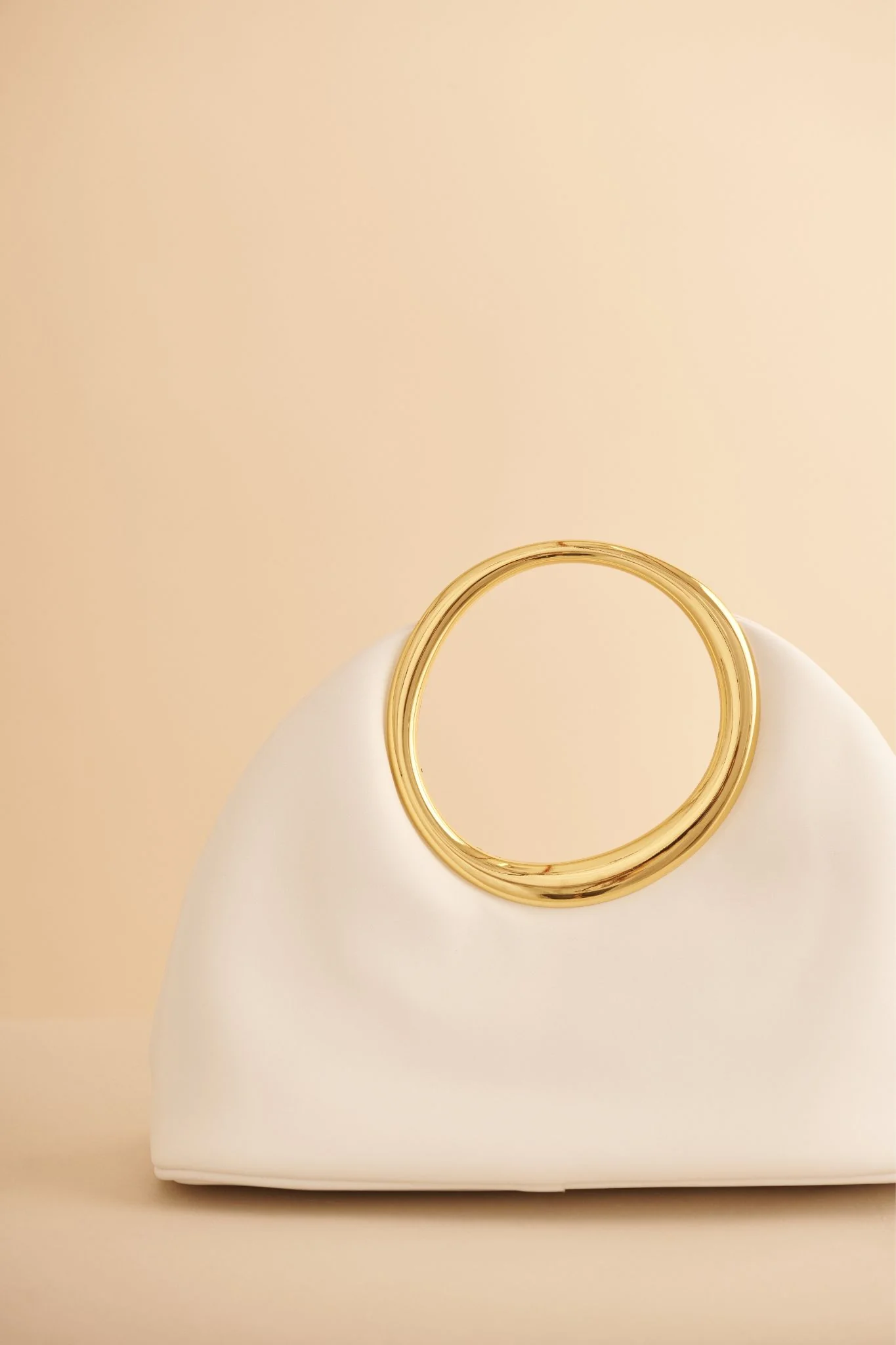 Milly Ring Detail Clutch Bag in White - Image 2