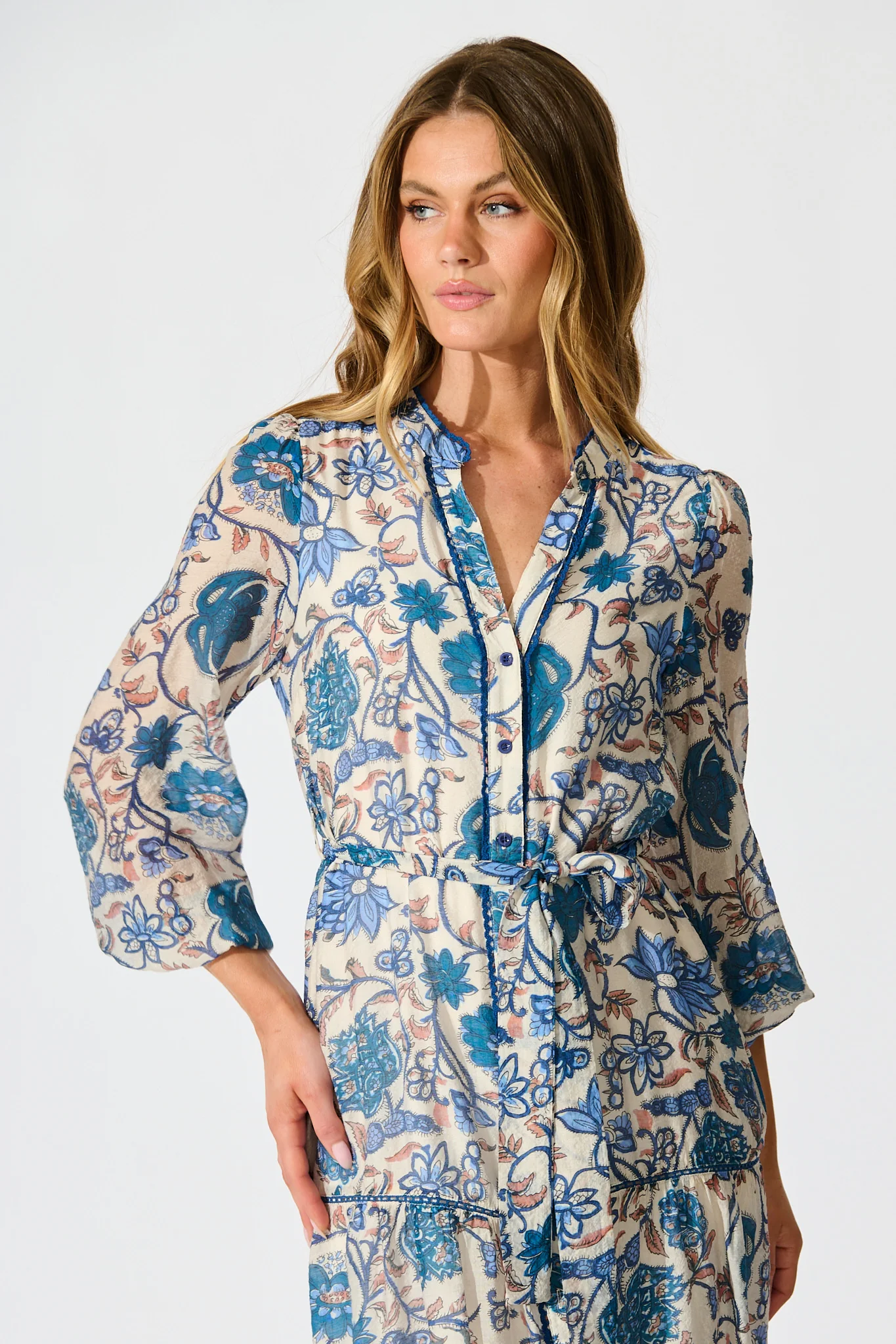 Miren Midi Dress in White with Blue Floral - Image 2