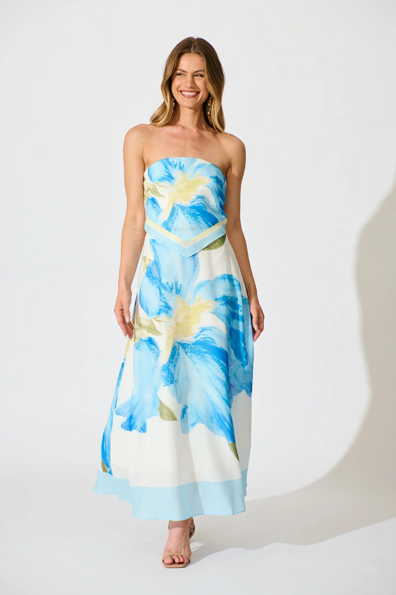 Mireya Maxi Skirt in Blue Floral - Image 4