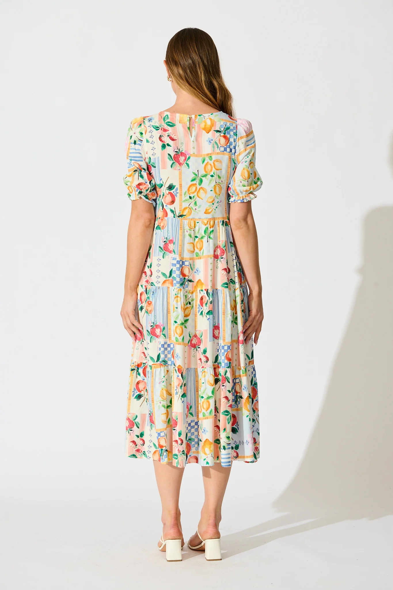 Nevi Tiered Midi Dress In Multi Conversational Print - Image 4