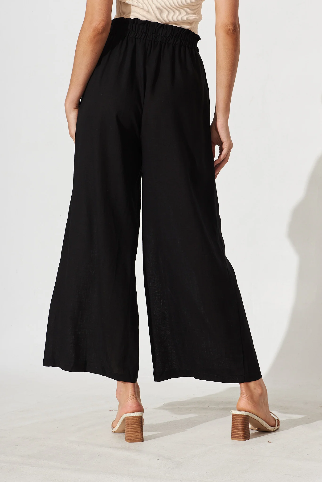 Nicole Pant In Black Linen Blend - Image 4
