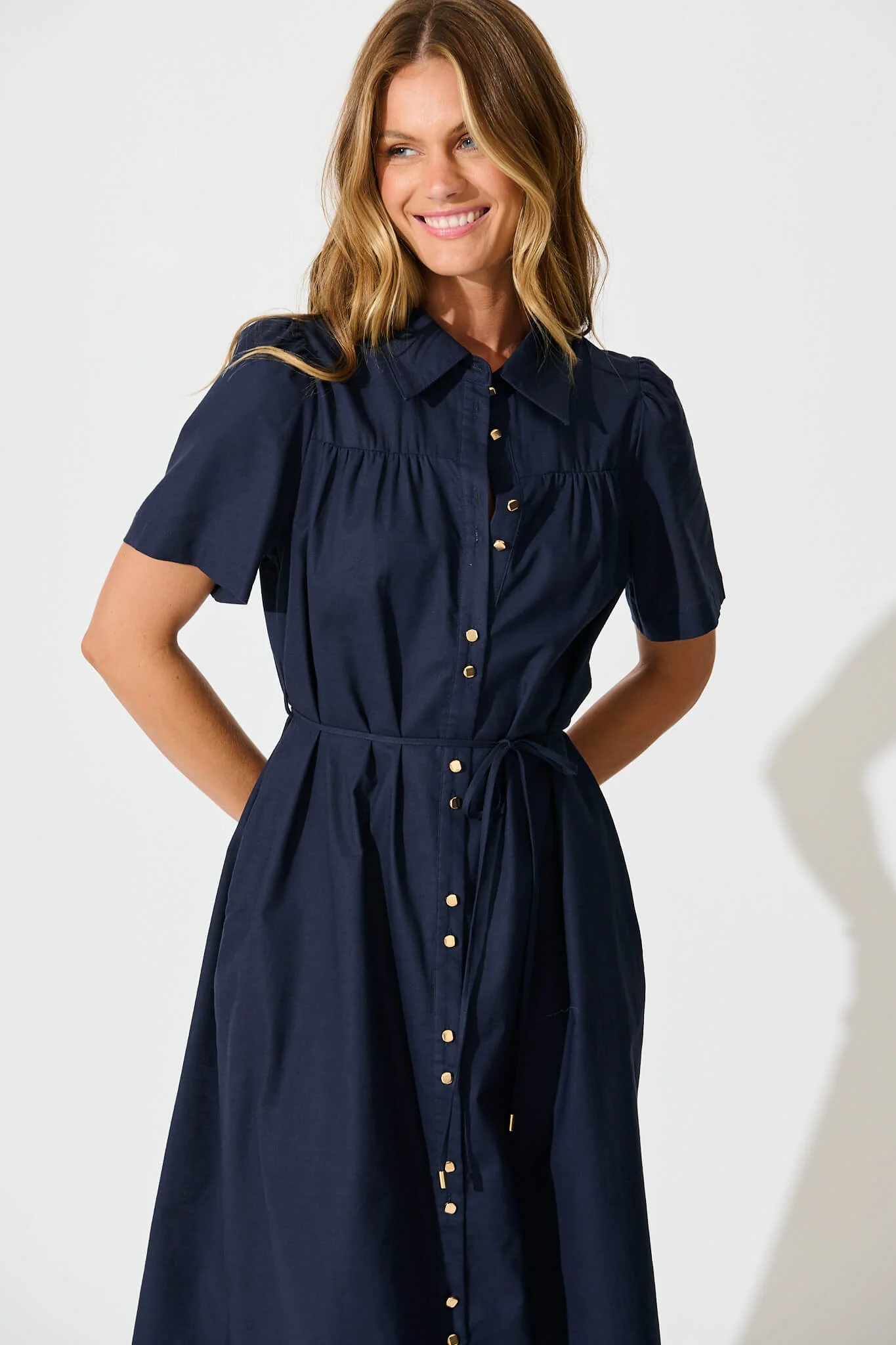 Oatland Midi Shirt Dress In Navy Cotton Linen - Image 2