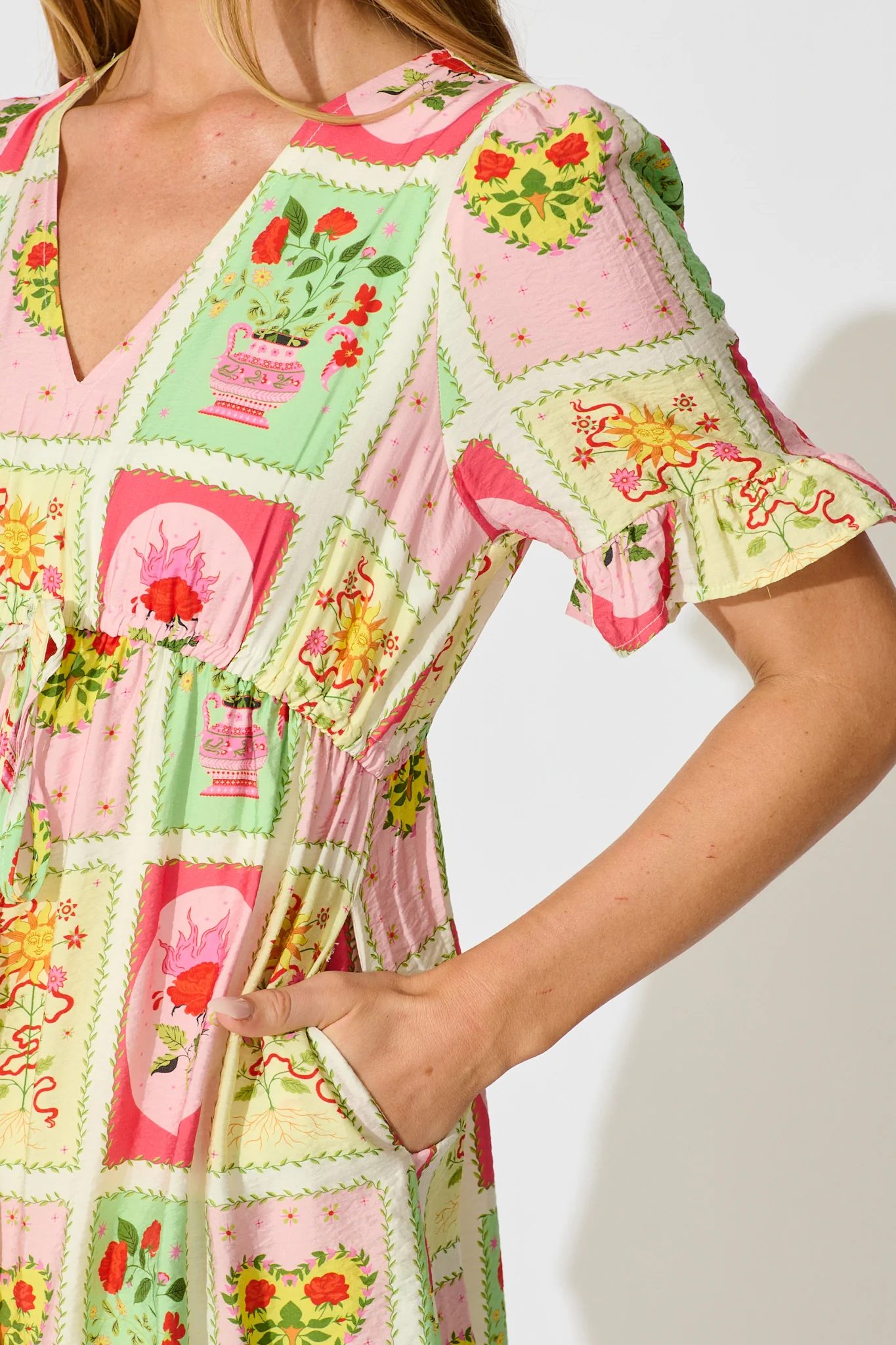 Onda Midi Dress in Multi Floral Conversational Print - Image 5
