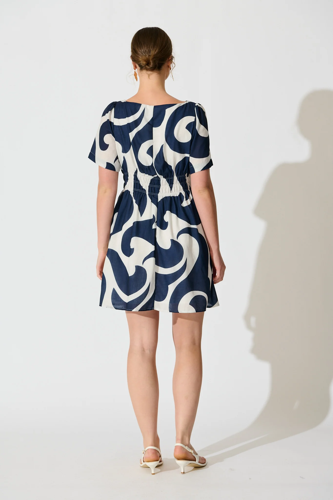 Pearl Dress in Navy Swirl Linen Blend - Image 4
