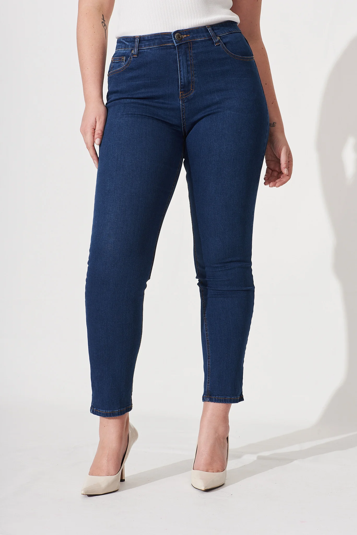 Piper High Rise Skinny Jean In Dark Blue Denim - Image 5