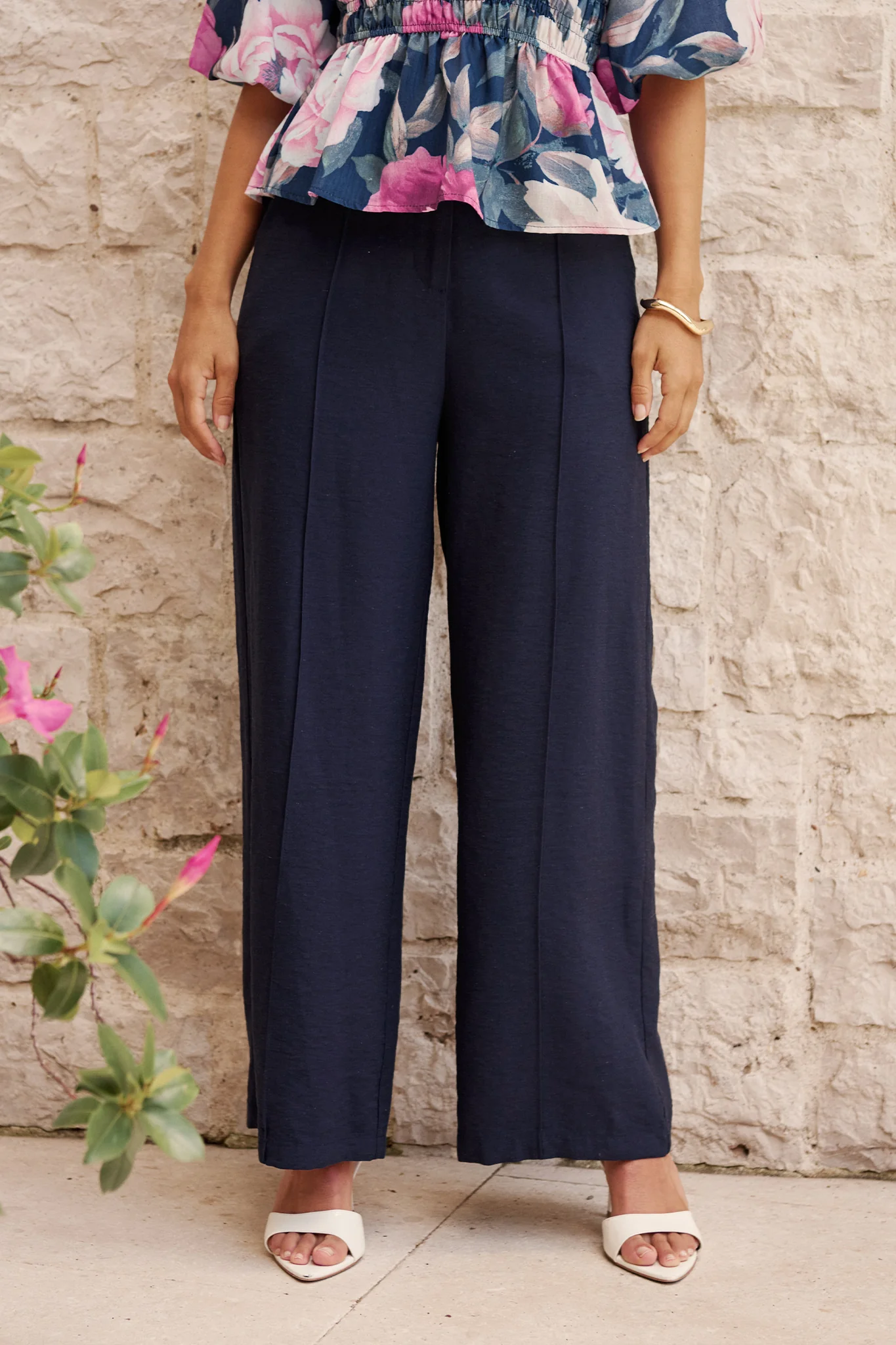 Power Dressing Pant in Navy Linen Blend - Image 5