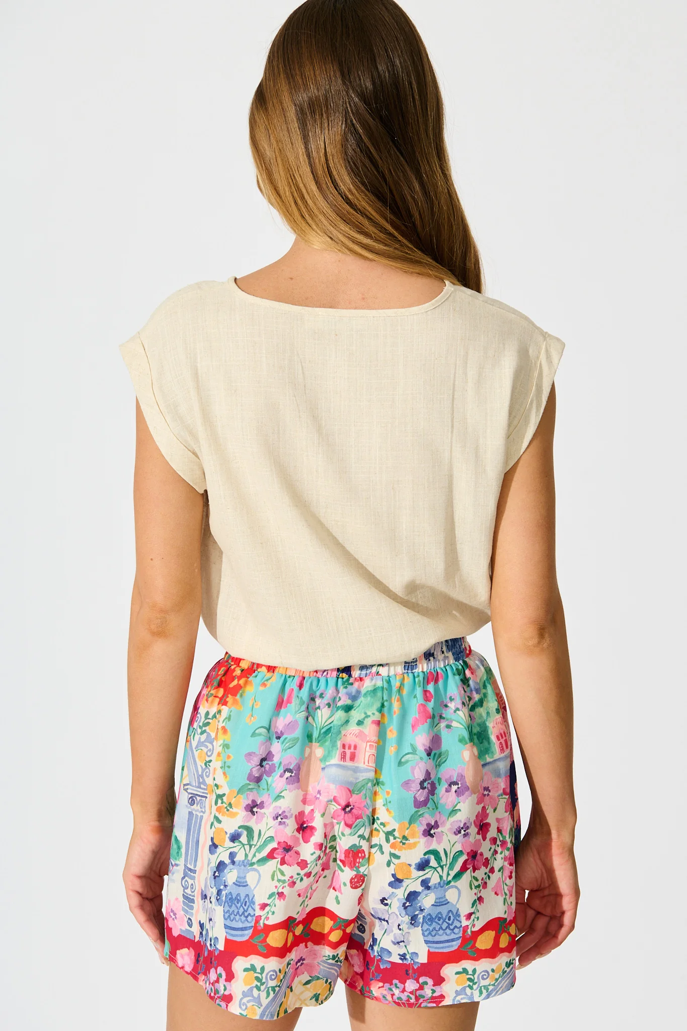 Prints Of Positano Short In Multi Resort Linen Blend - Image 6