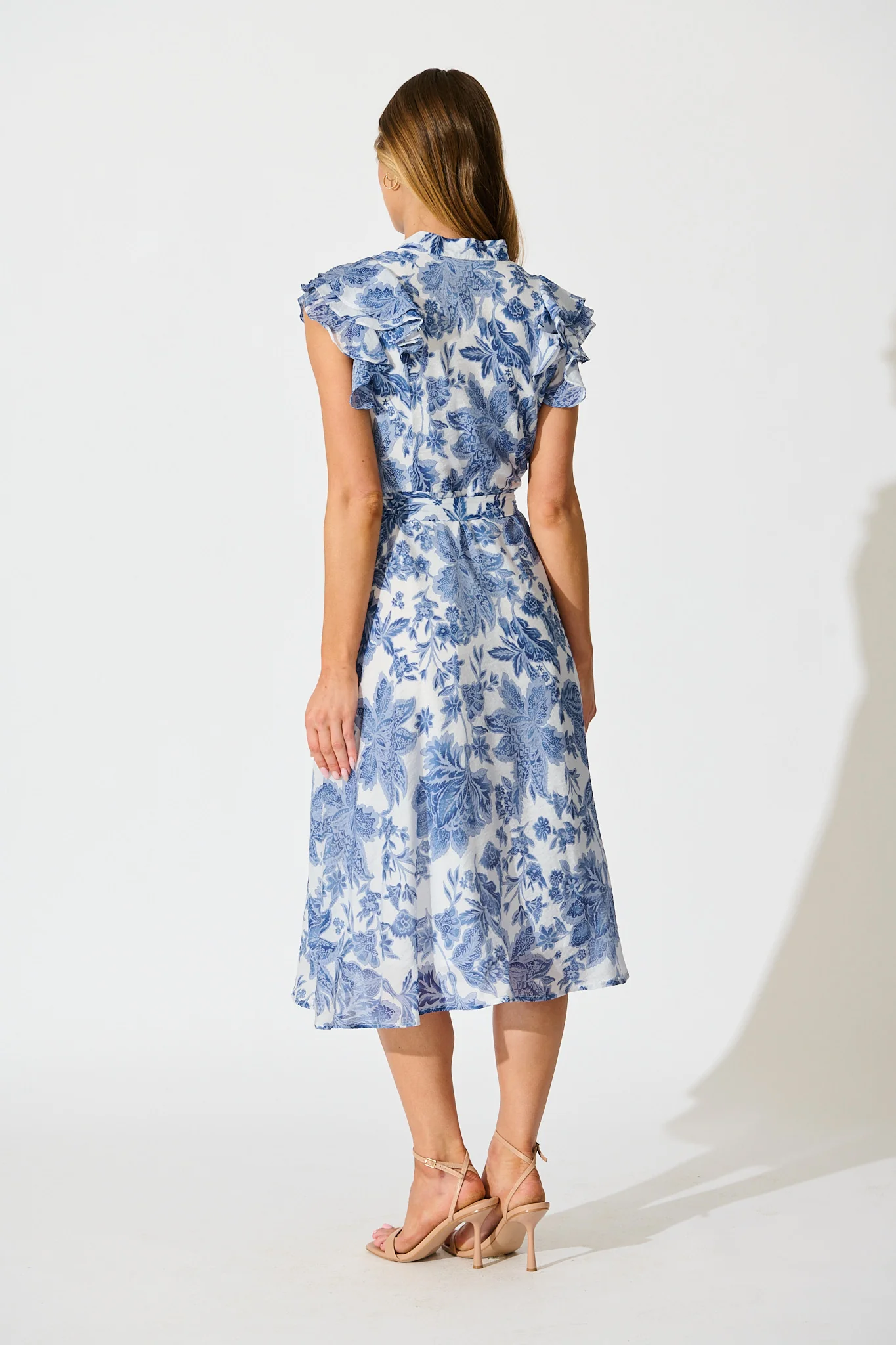 Roseabelle Midi Dress in Blue Leaf Print - Image 4