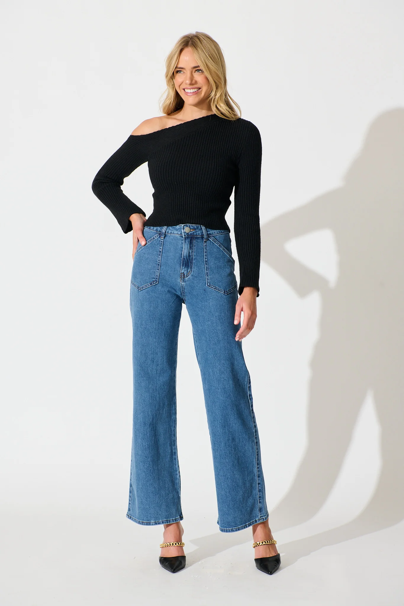 Roxana High Rise Wide Leg Jean in Mid Blue Denim - Image 4