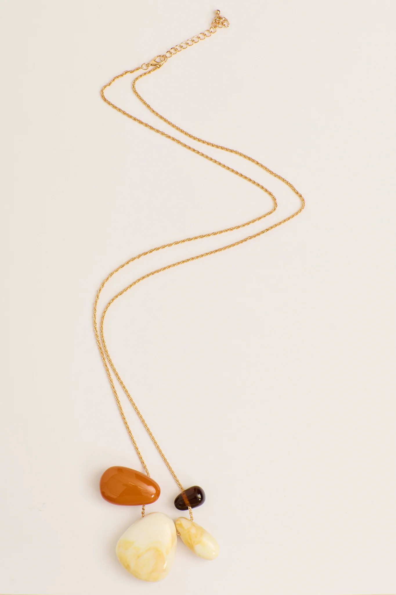 Sabina Pendant Necklace in Multi Resin Pebble