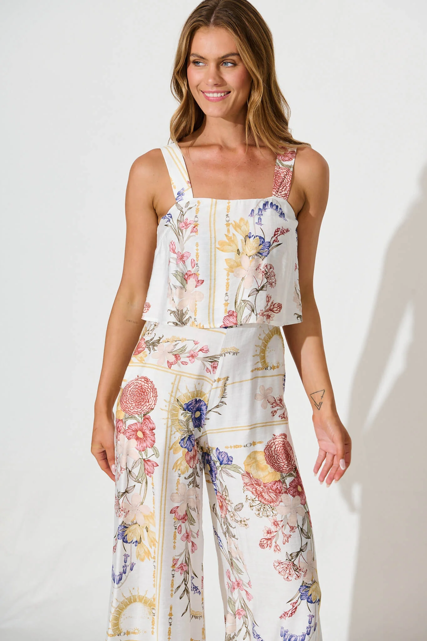 Sandcastle Jumpsuit In Vintage Floral Print - Image 2
