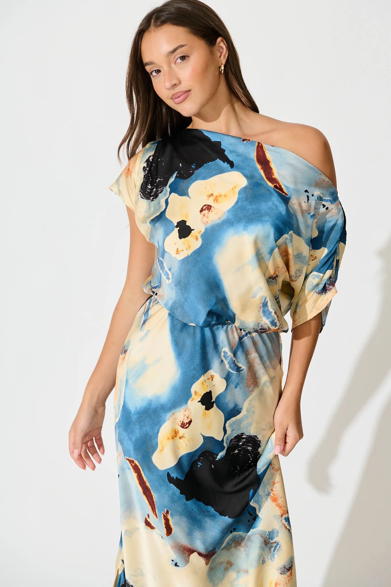 Sarita Maxi Off Shoulder Dress in Blue Watercolour Satin - Image 4