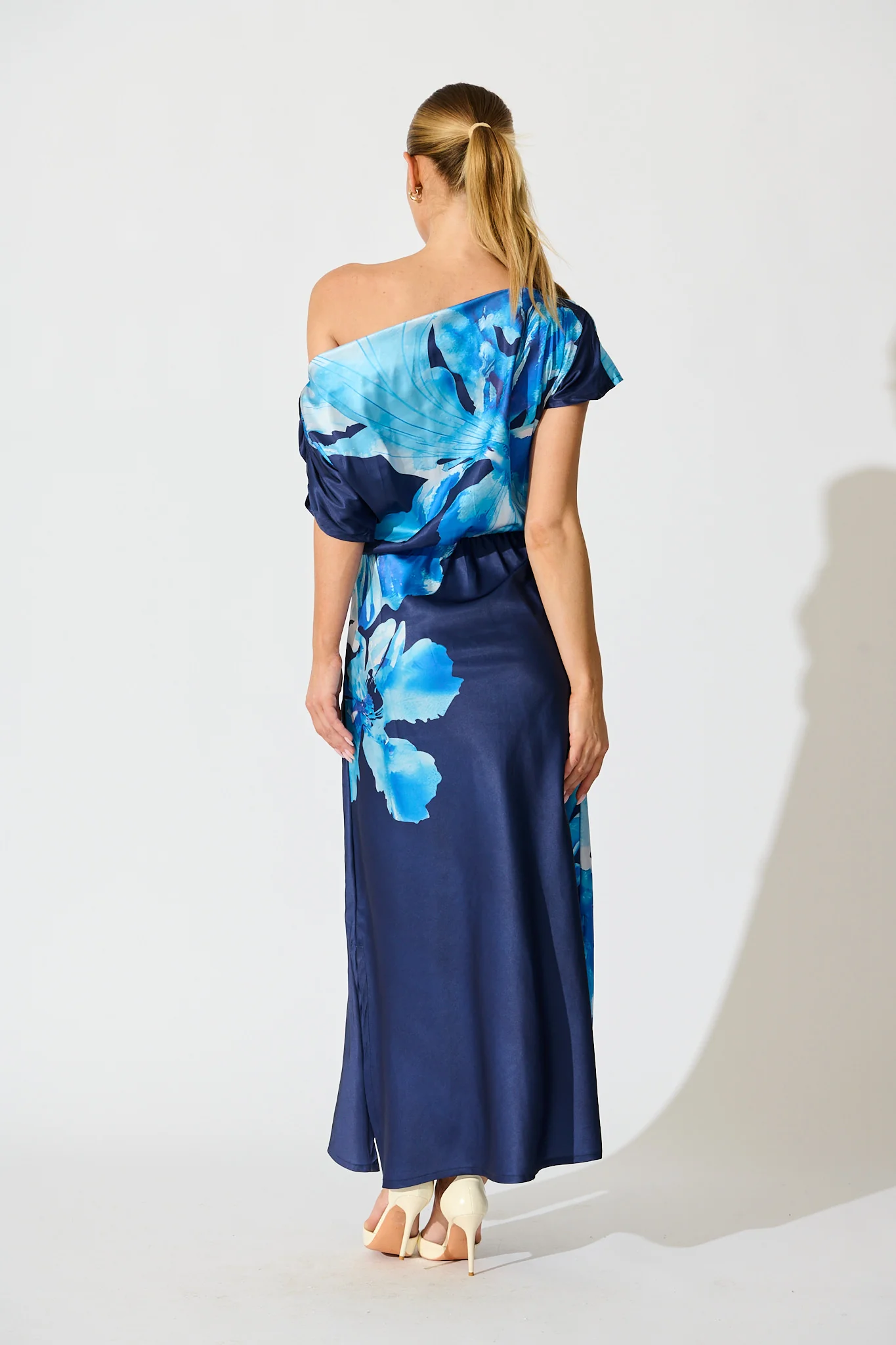 Sarita Maxi Off Shoulder Dress in Navy Floral Satin - Image 7
