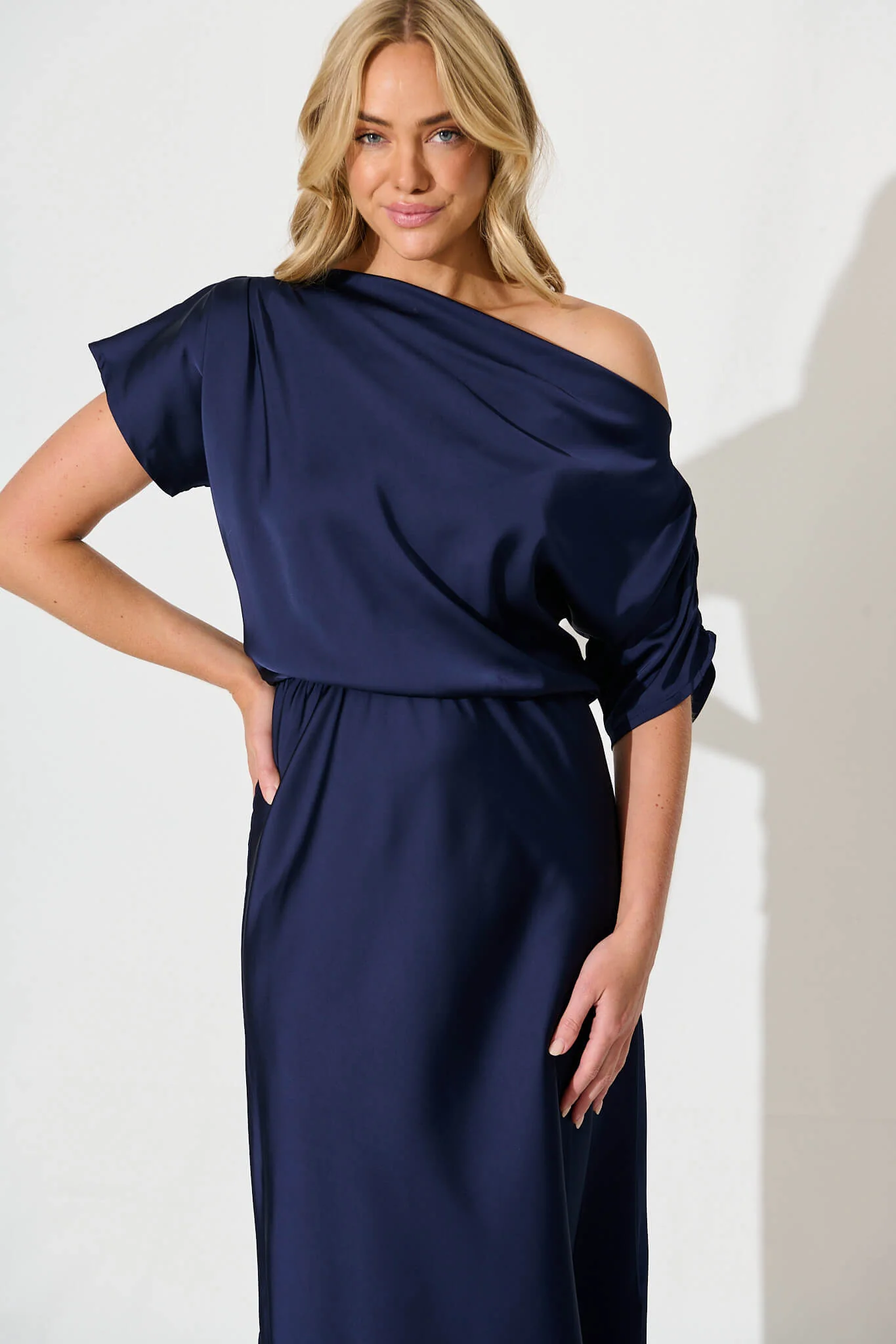 Sarita Maxi Off Shoulder Dress in Navy Satin - Image 2
