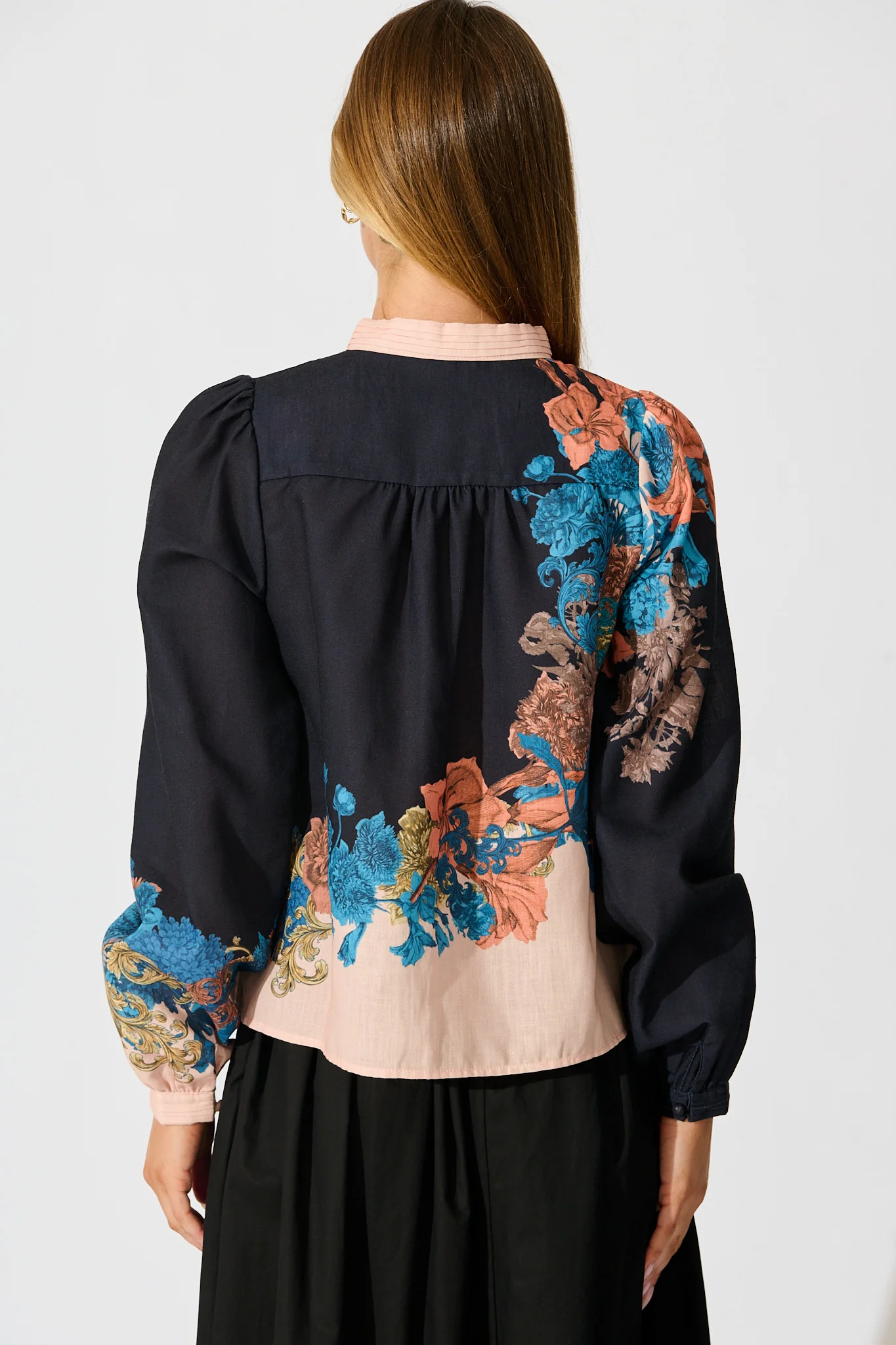 Secret Bloom Blouse Top in Black Multi Floral Linen Blend - Image 4