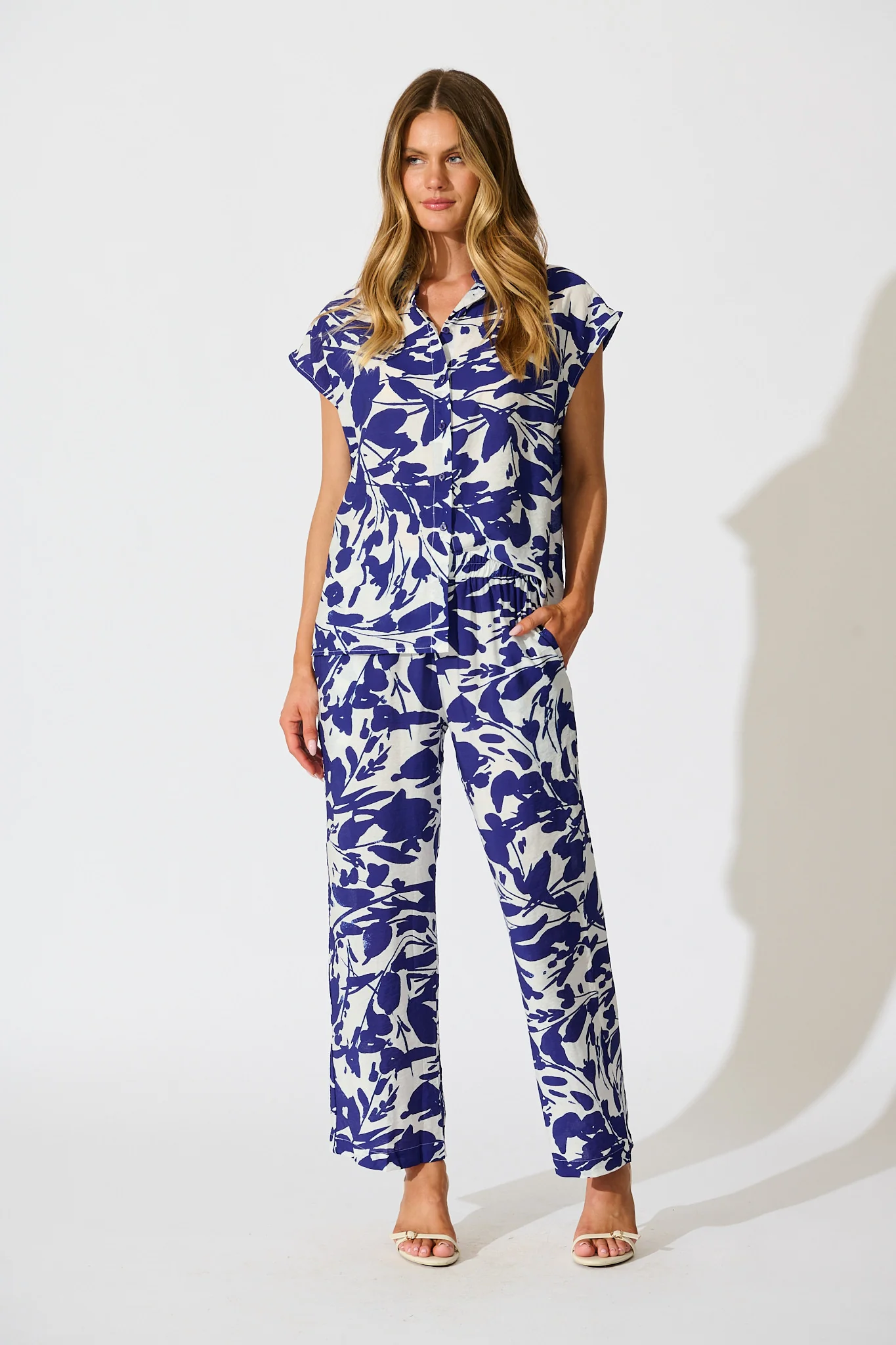 Sharmaine Shirt in White and Navy Print Linen Blend - Image 5