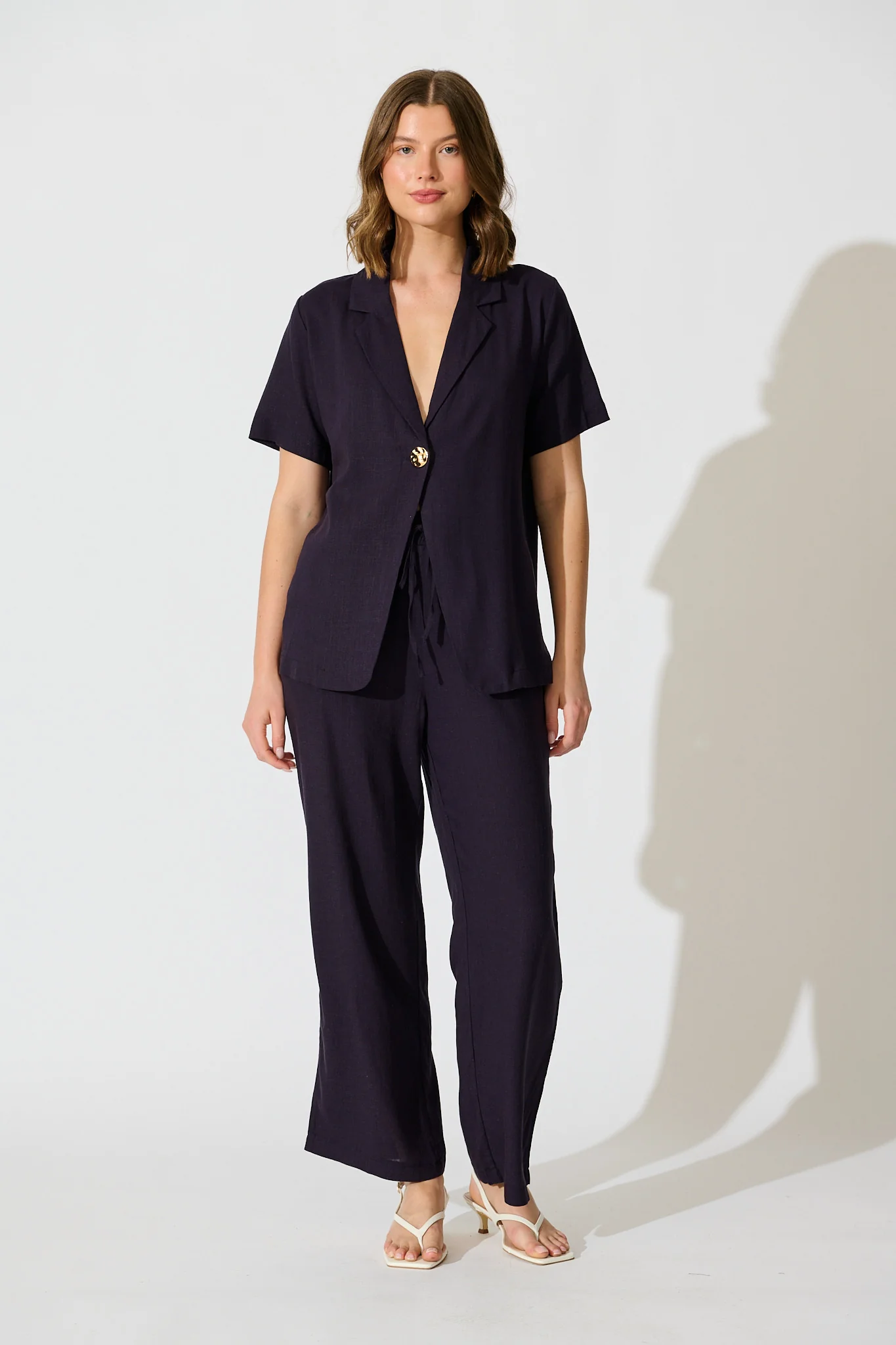 Soft Structure Top In Navy Cotton Linen - Image 4