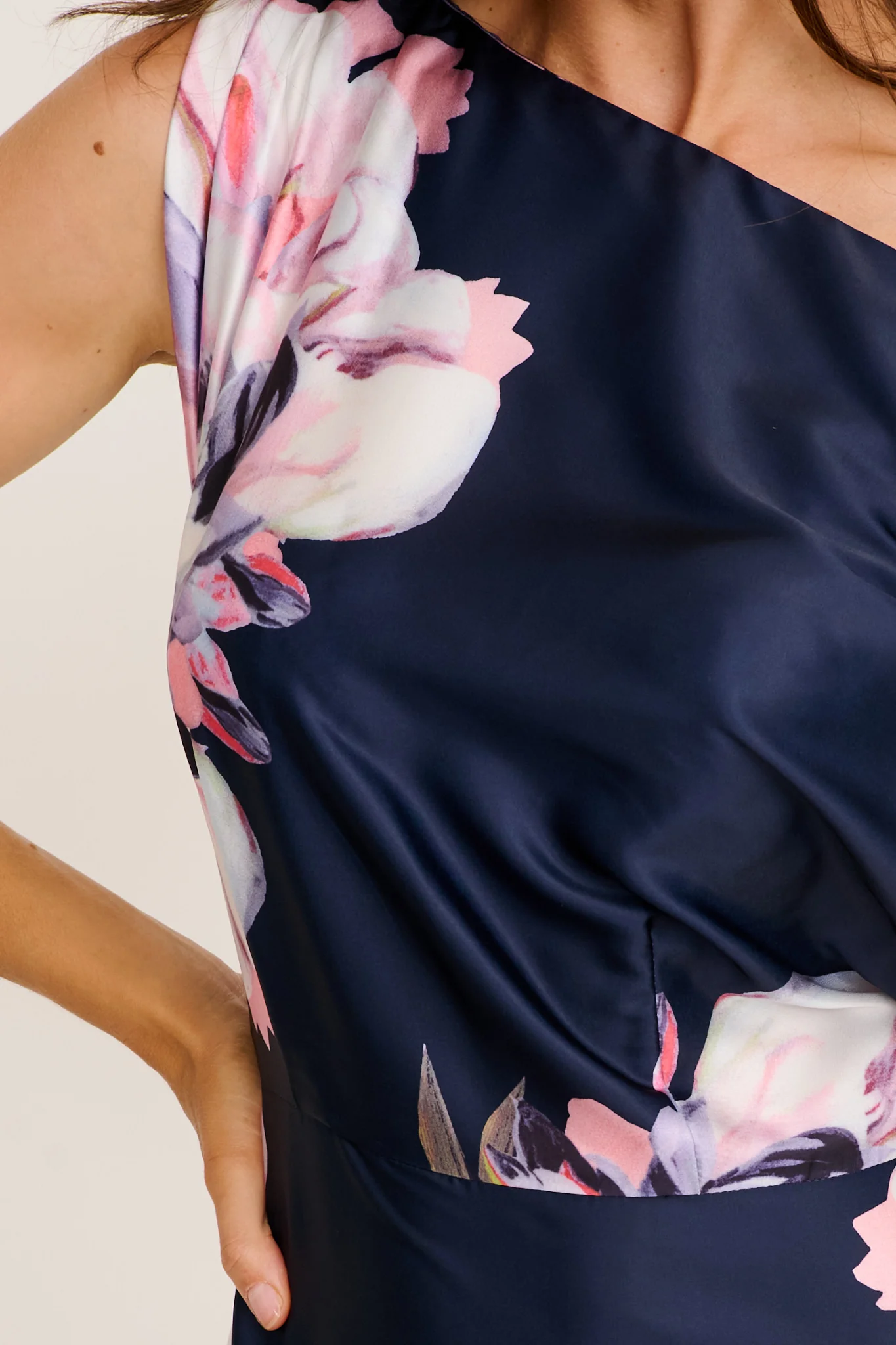 Spark Maxi Off Shoulder Dress in Navy Floral Satin - Image 5