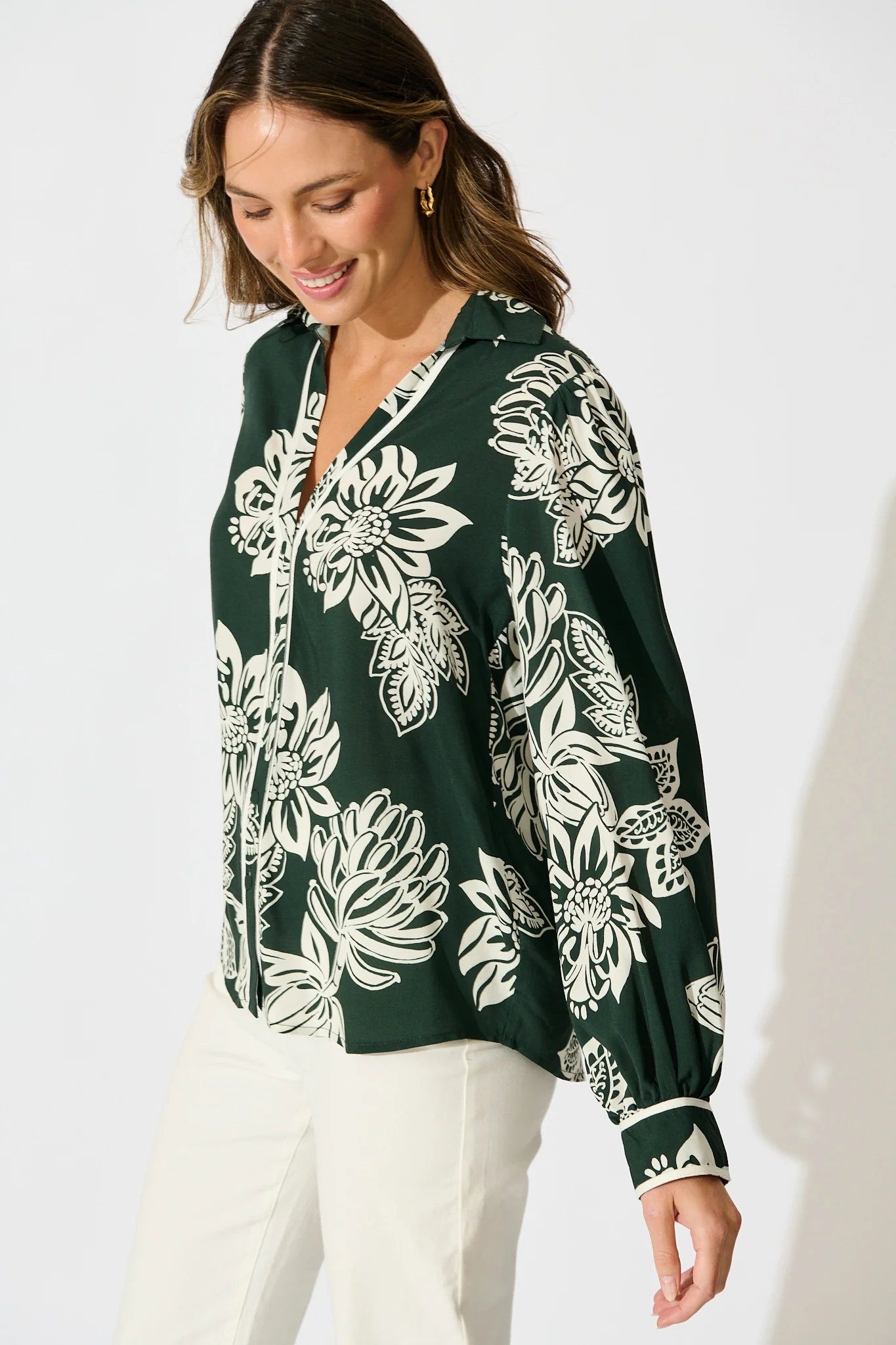 Spotlight Shirt in Emerald with White Floral - Image 2
