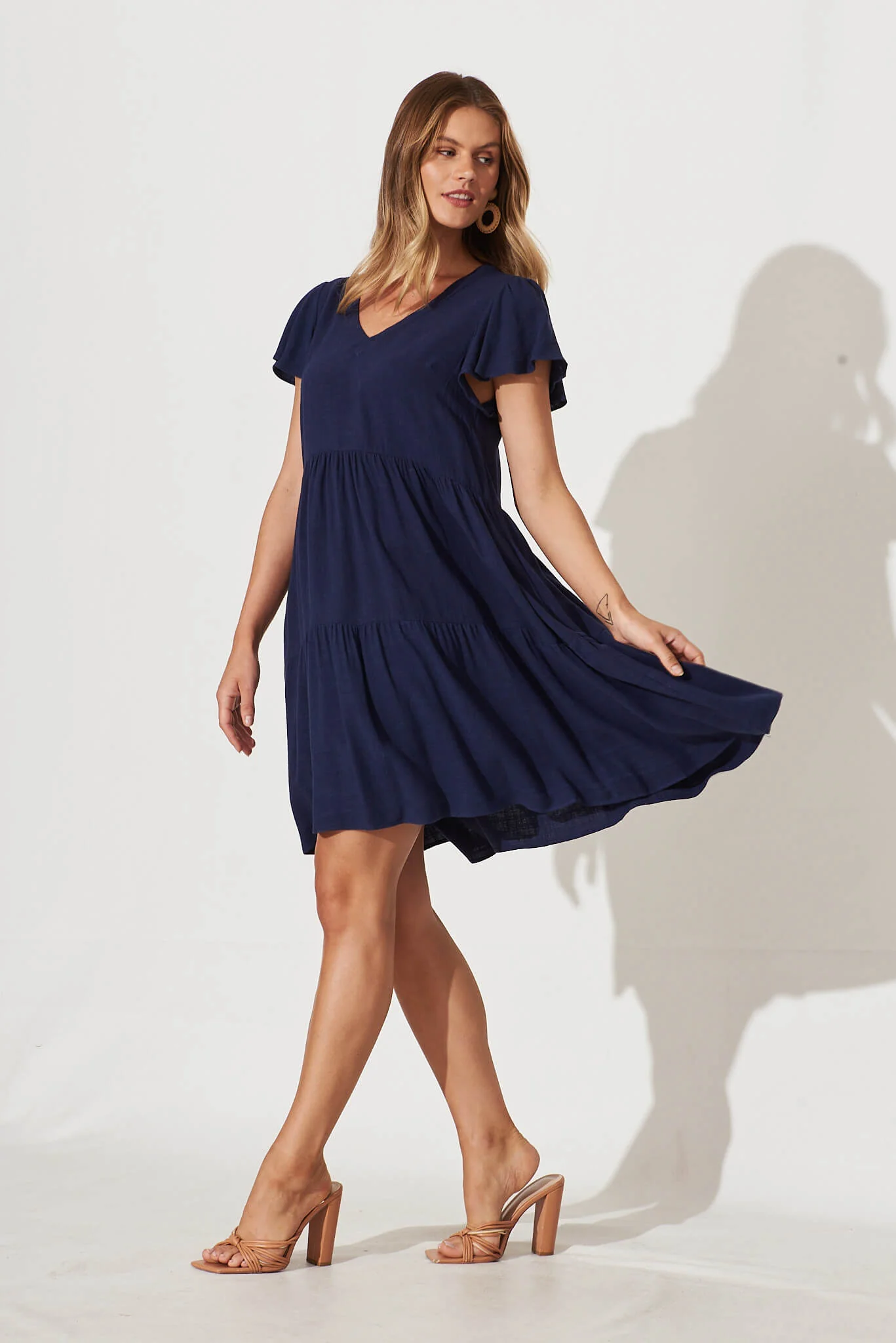 Tahiti Smock Dress In Navy Linen Blend - Image 3