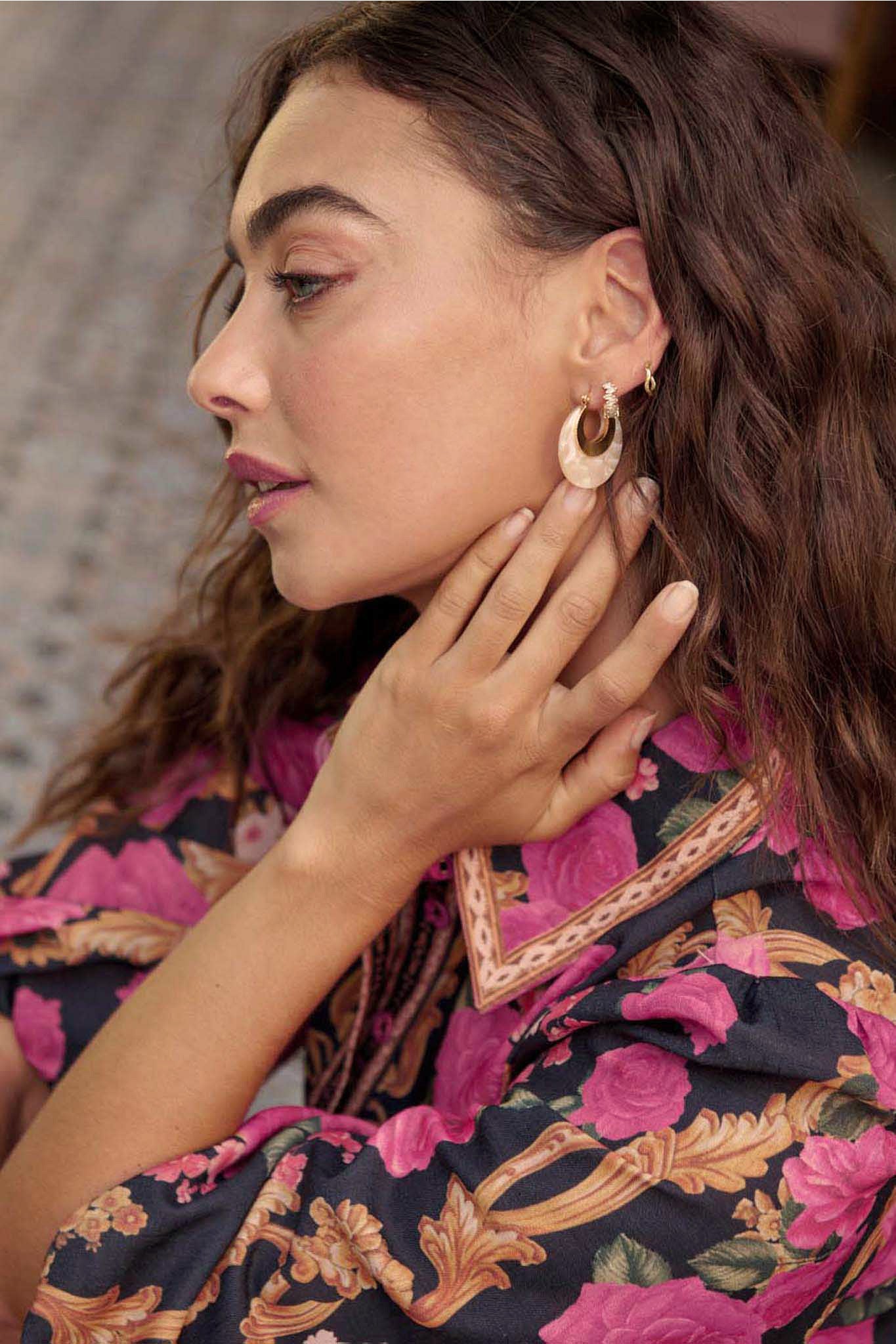 Talia Hoop Earrings in Gold with Cream Marble - Image 4