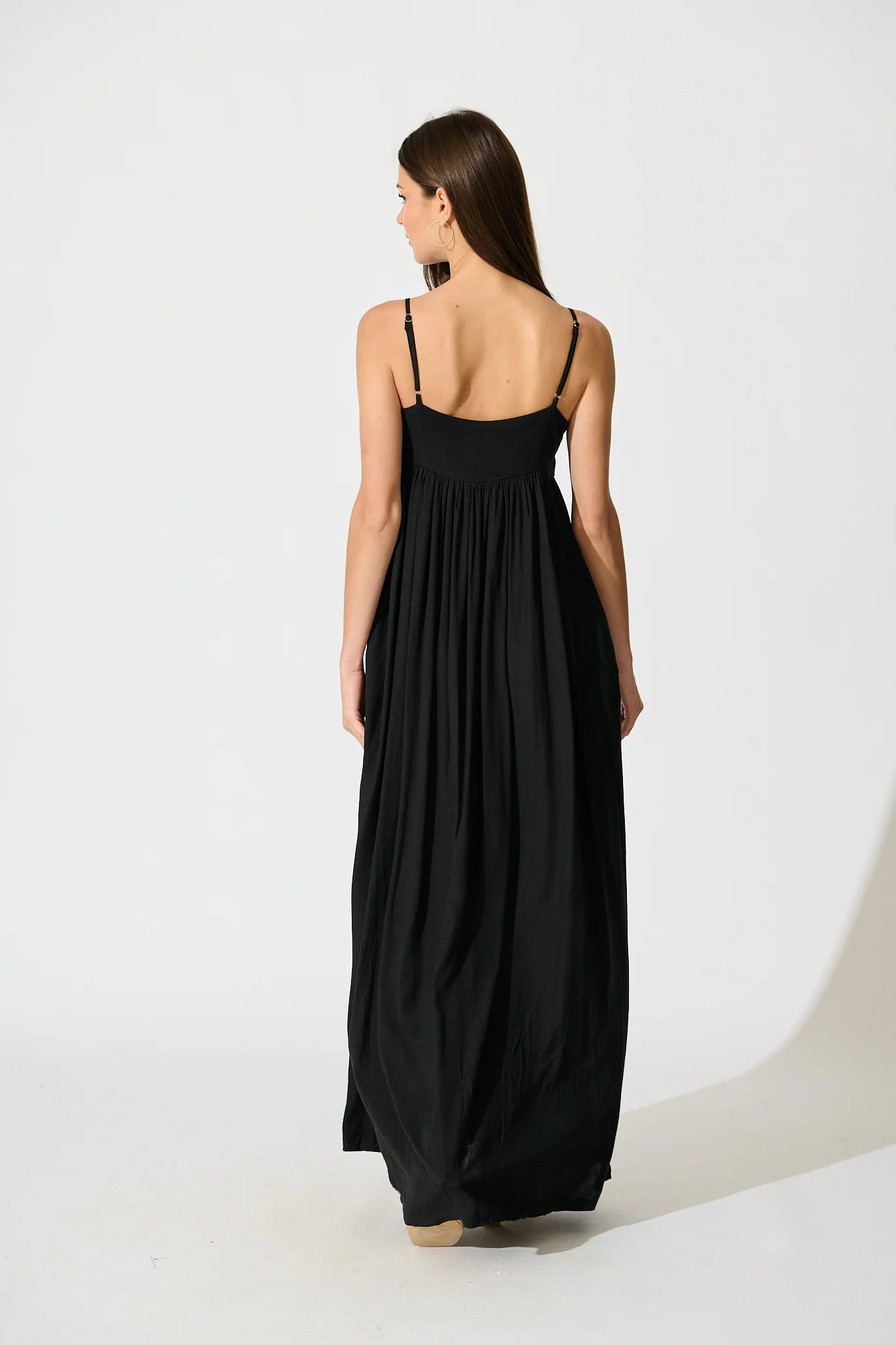 Talowe Maxi Sundress in Black Linen Blend - Image 4