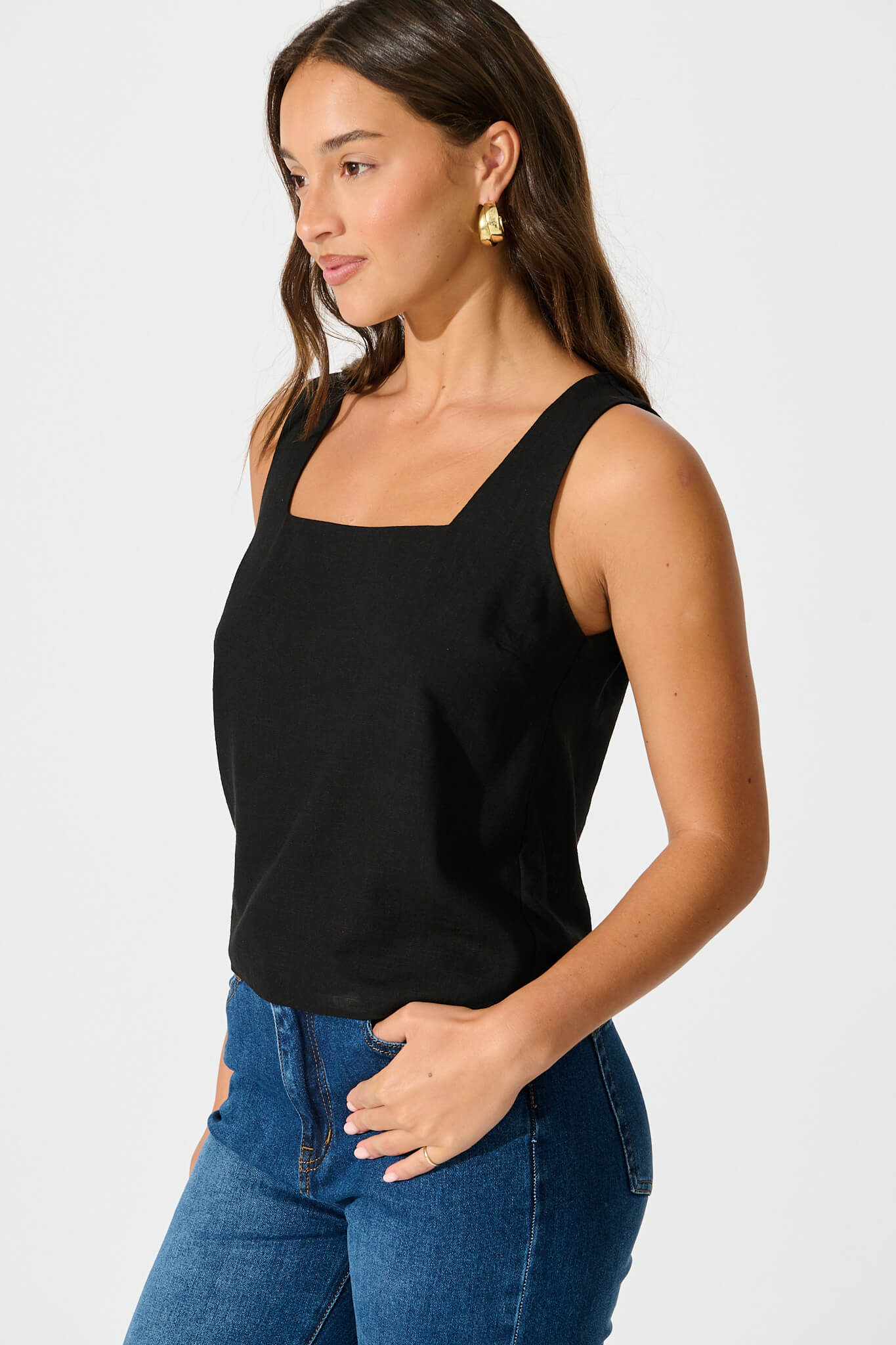 Tiami Cami Top In Black Linen Blend - Image 2