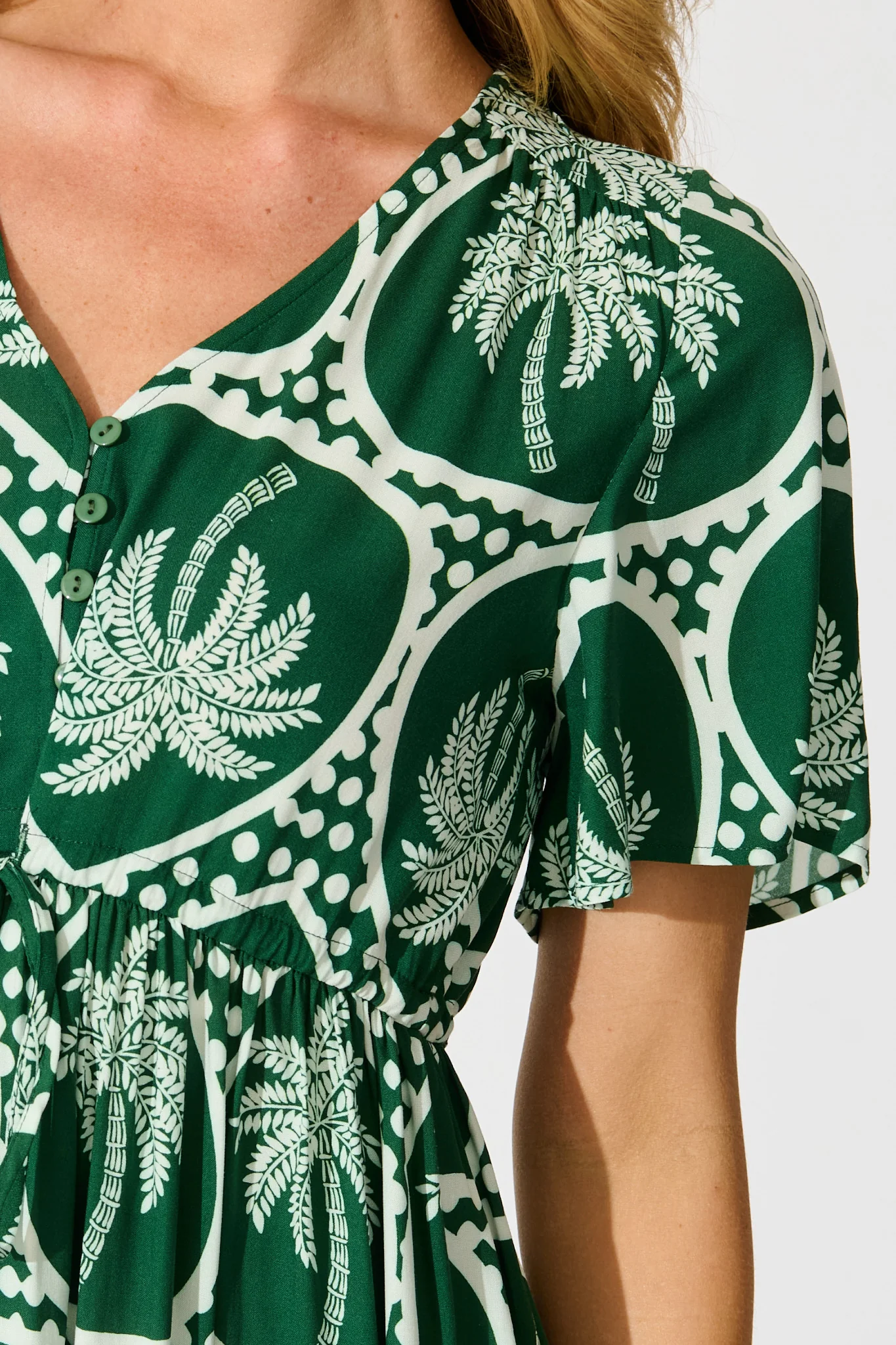 Tiley Dress in Green Palm Tree Tiles Print - Image 5