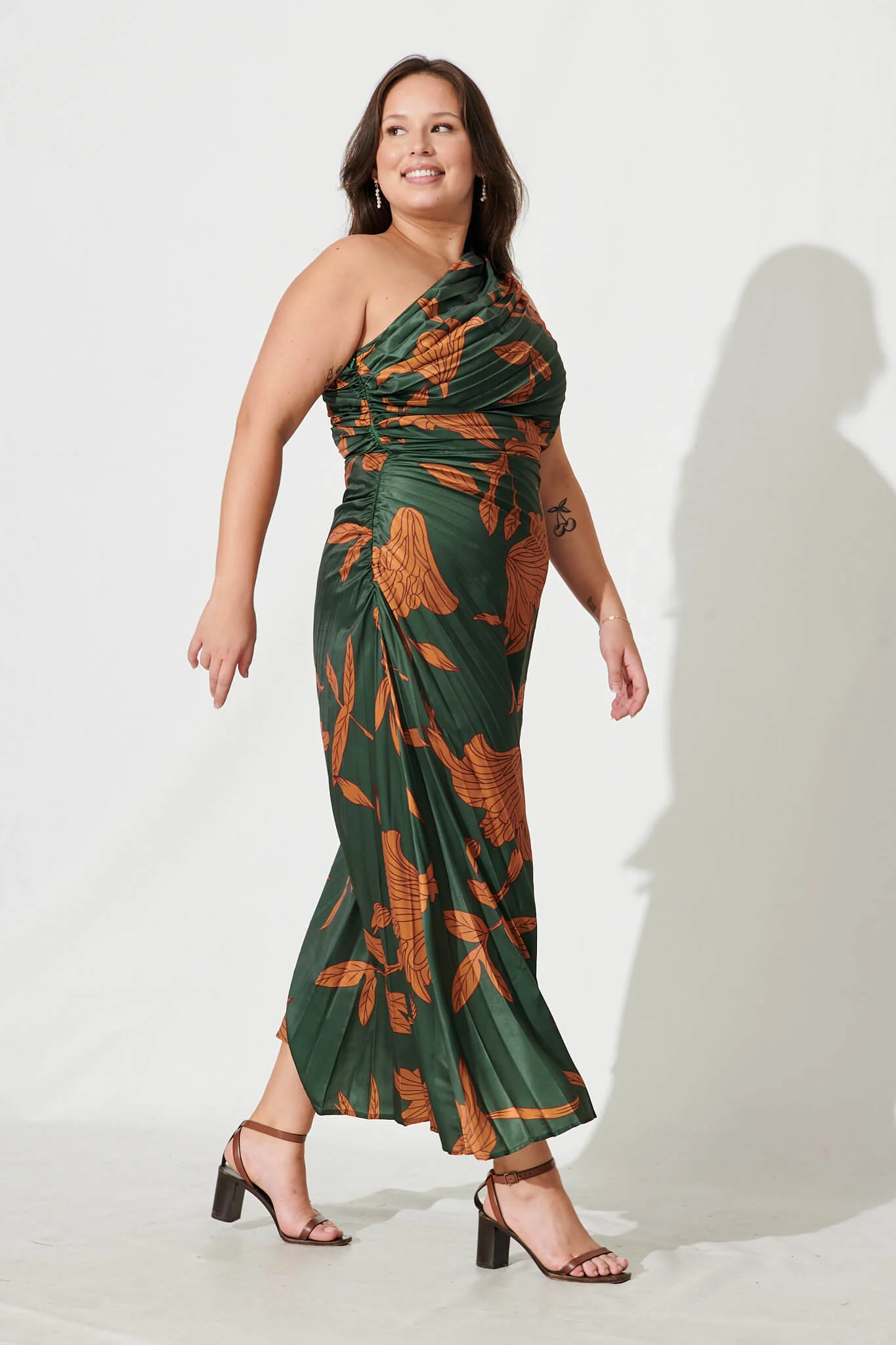 Toulon One Shoulder Maxi Dress In Khaki With Rust Leaf Print Pleated Satin - Image 8