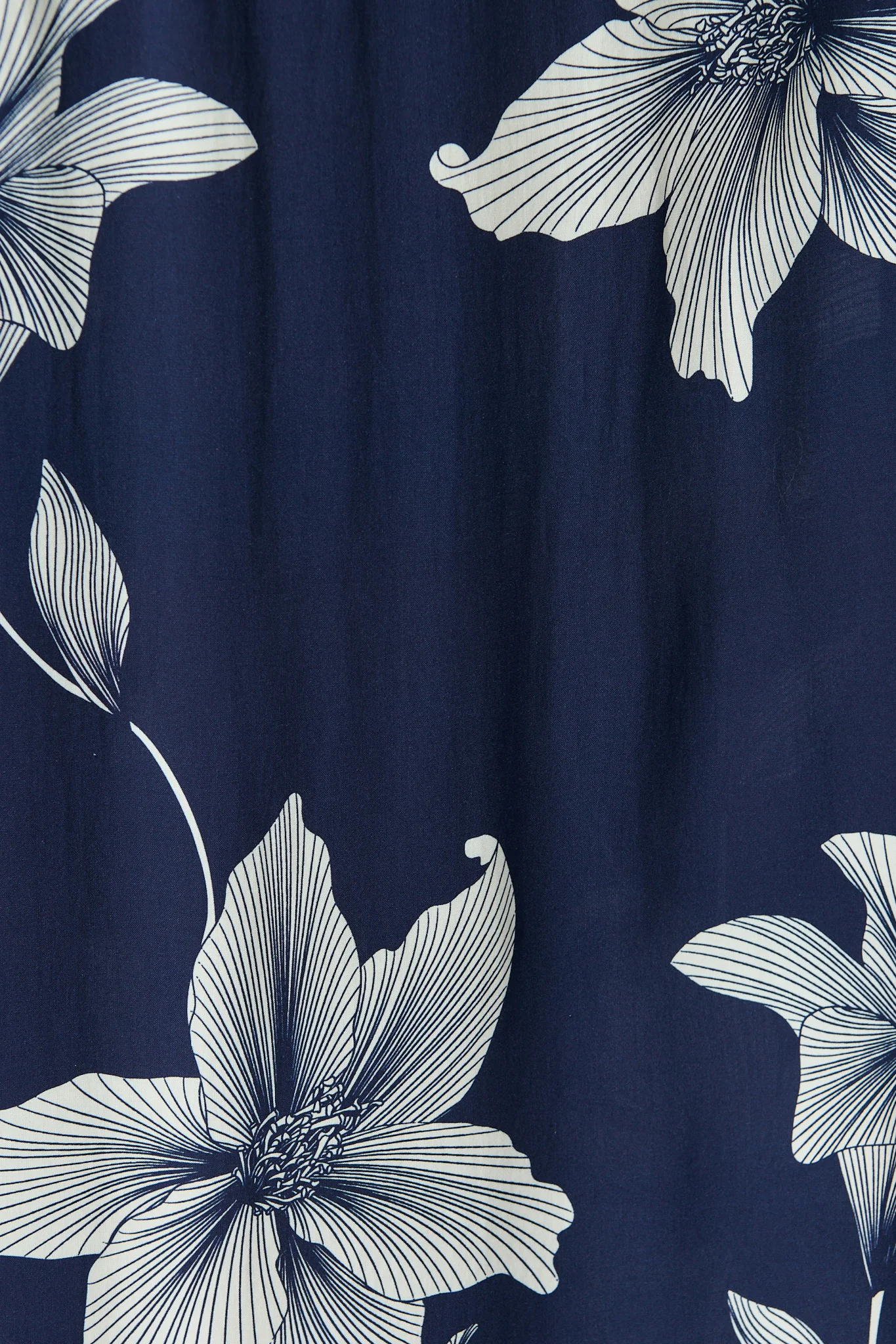 Tyra Maxi Skirt in Navy with White Floral Print - Image 6