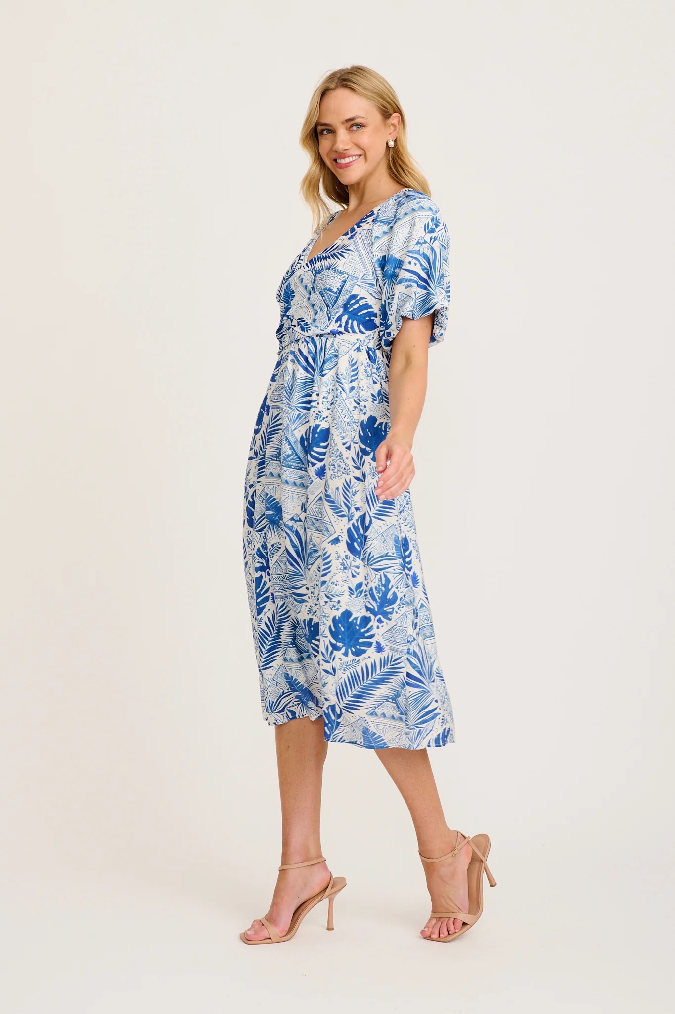 Vestia Midi Dress in Blue Leaf Print - Image 3