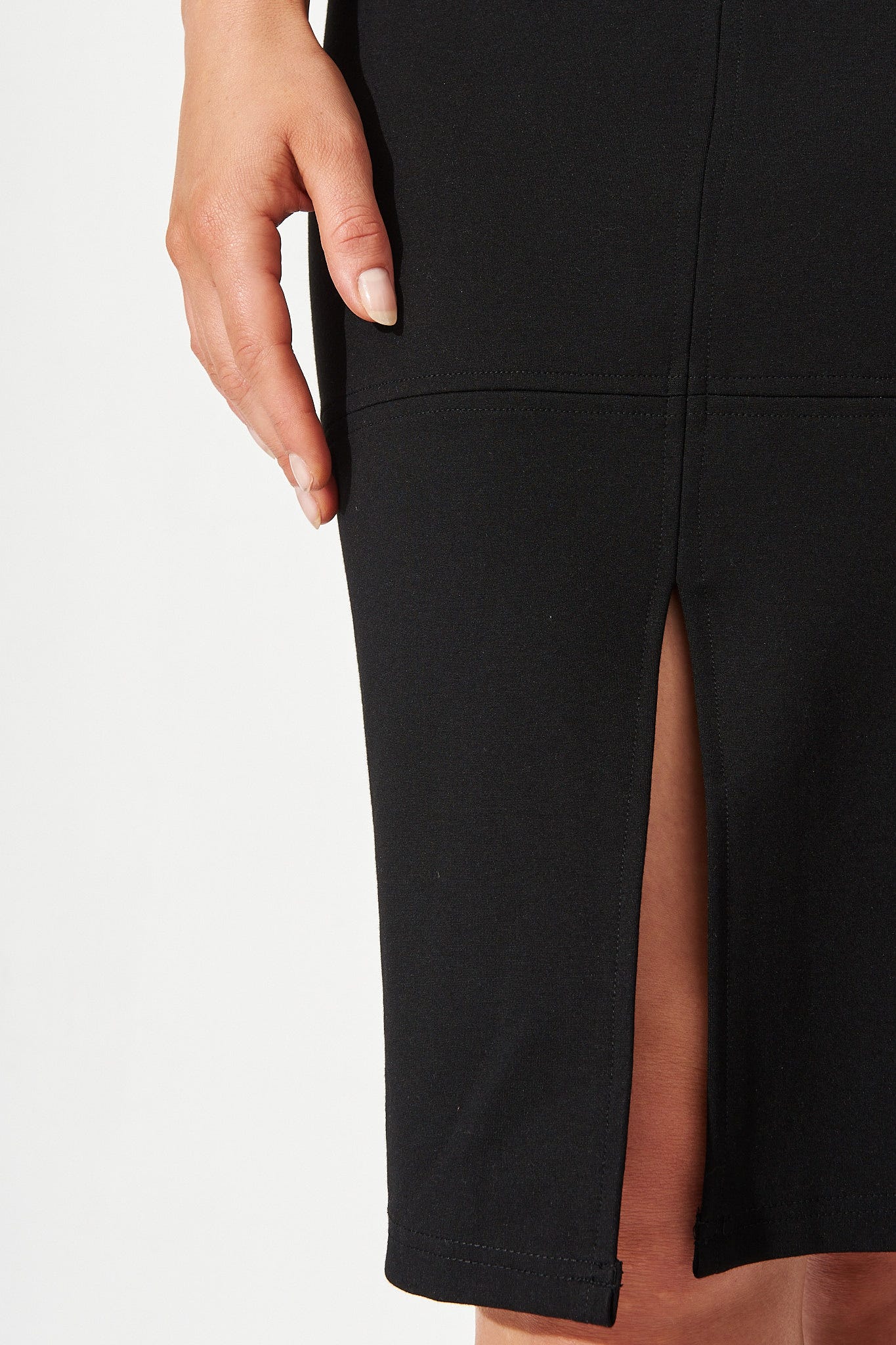 Workflow Stretch Pencil Skirt In Black - Image 5