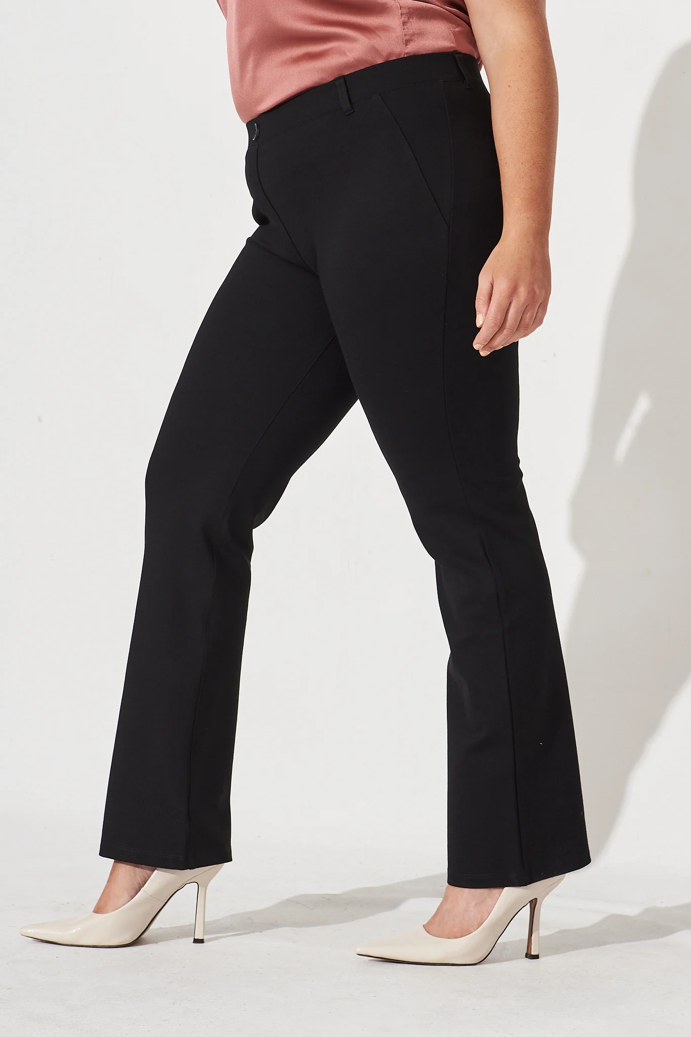 Workflow Stretch Yoga Pants In Black - Image 5