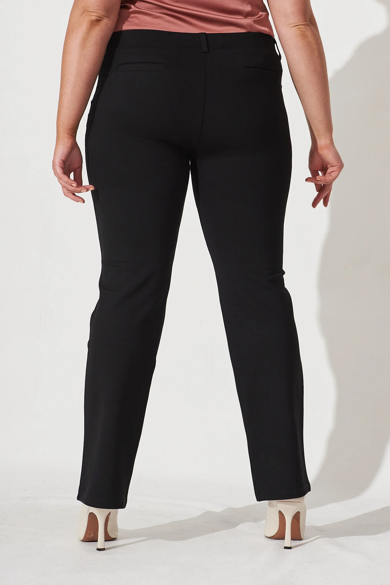 Workflow Stretch Yoga Pants In Black - Image 7