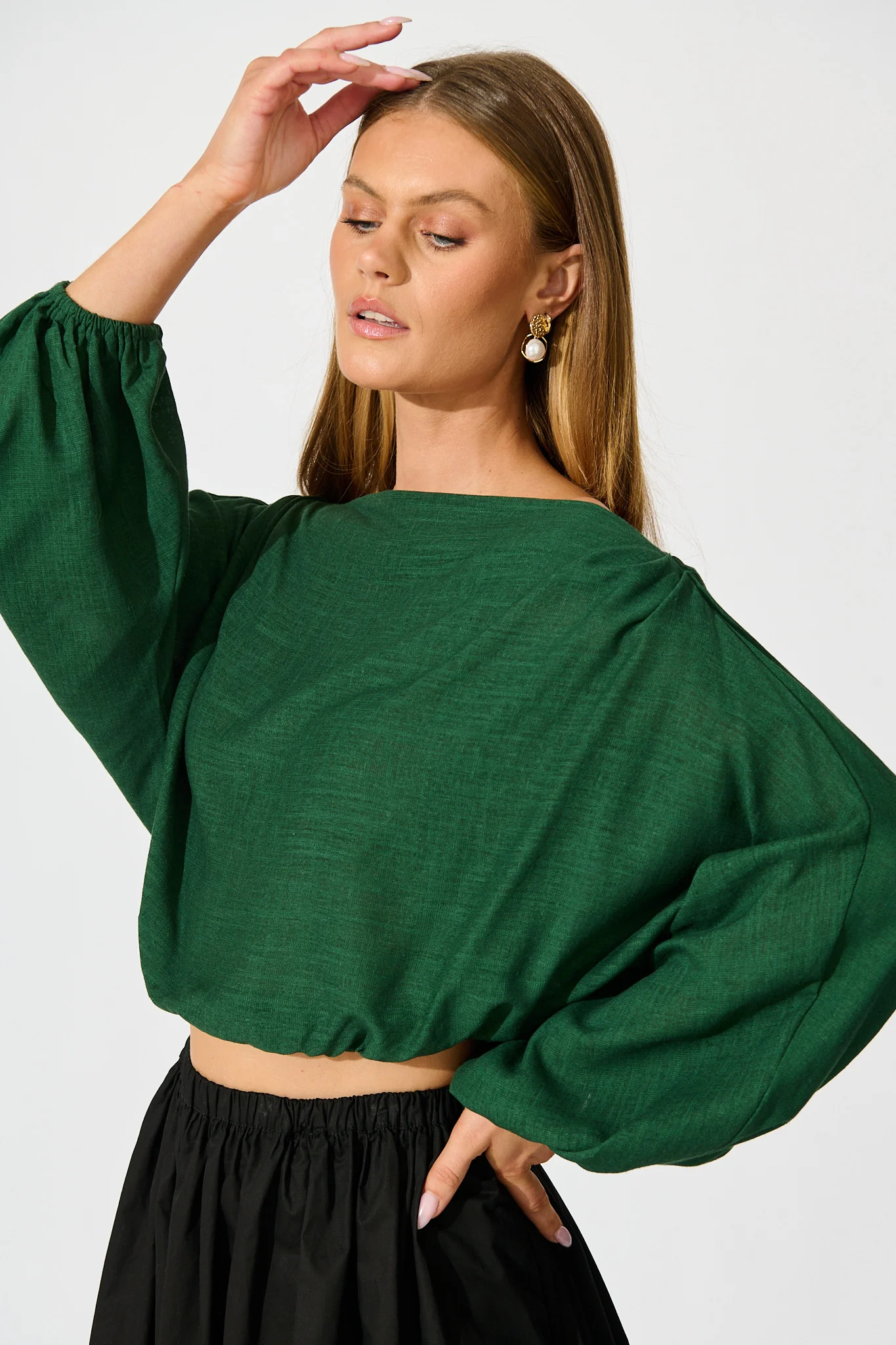Zita Off Shoulder Top in Emerald Cotton Linen - Image 5