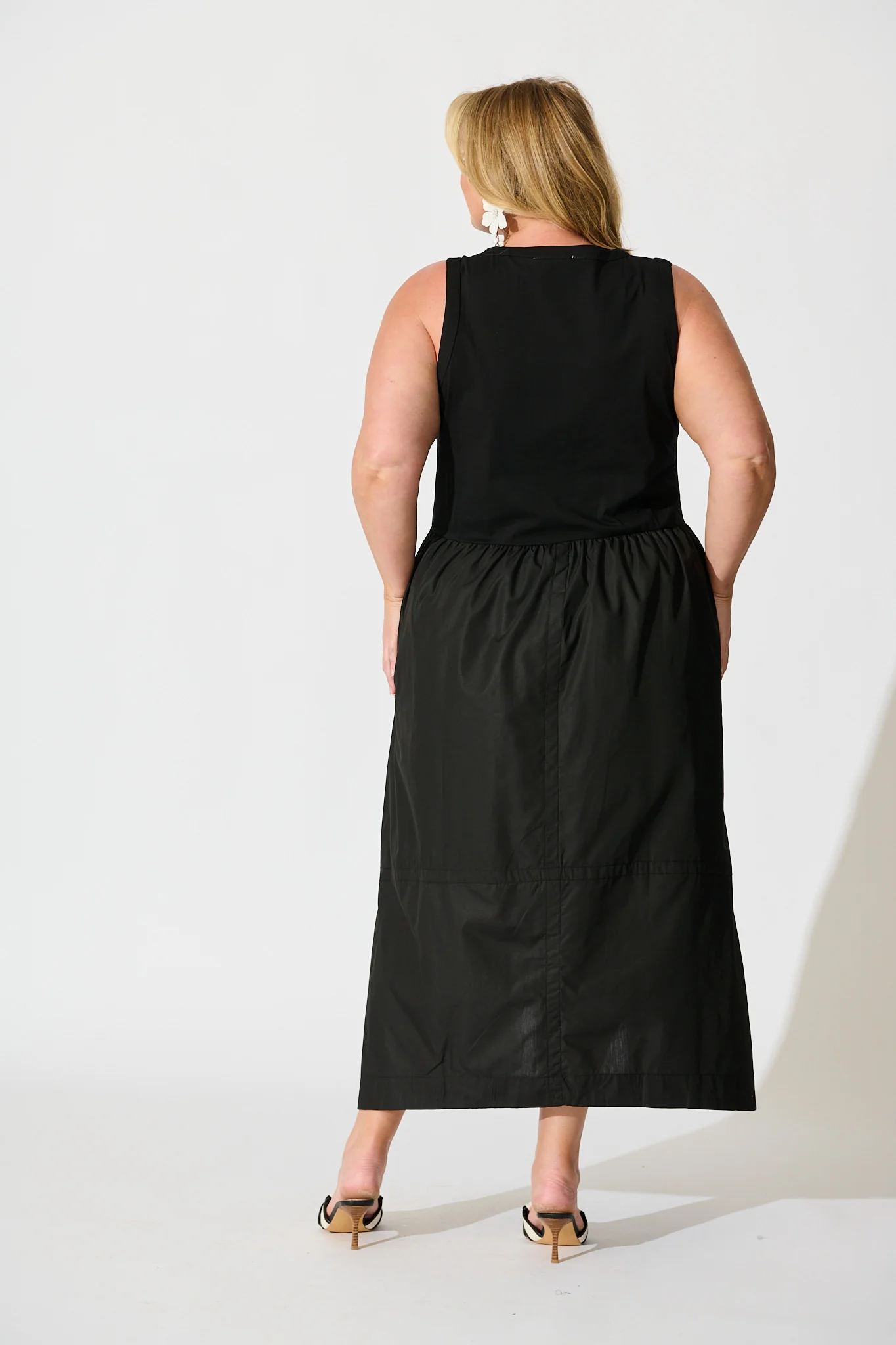 Zoria Maxi Dress in Black Cotton Blend - Image 9